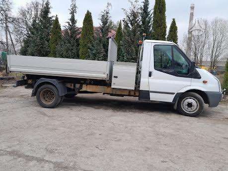 Ford Transit.