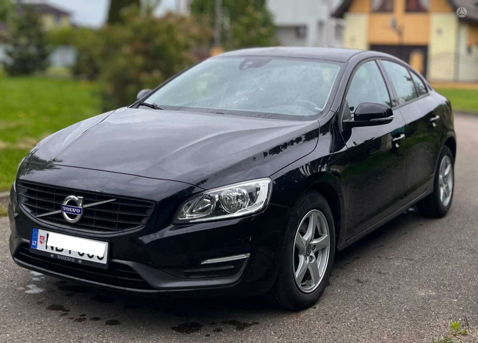 Volvo S60.