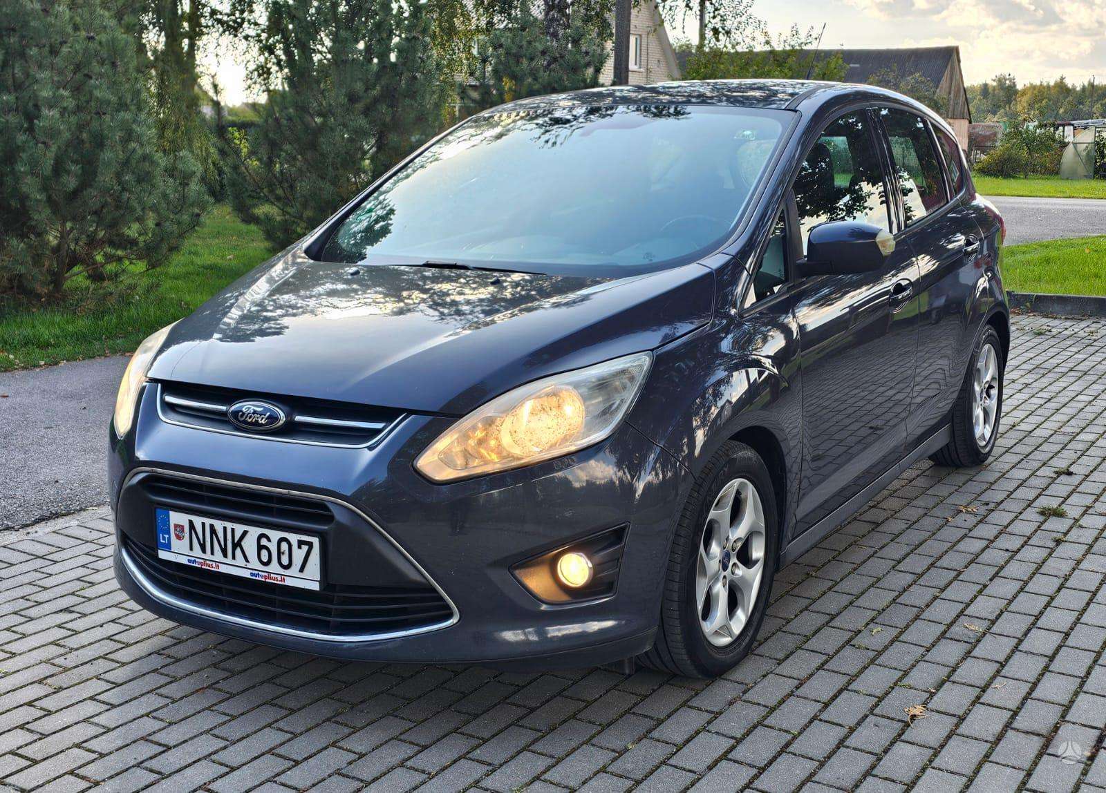 Ford C-MAX.
