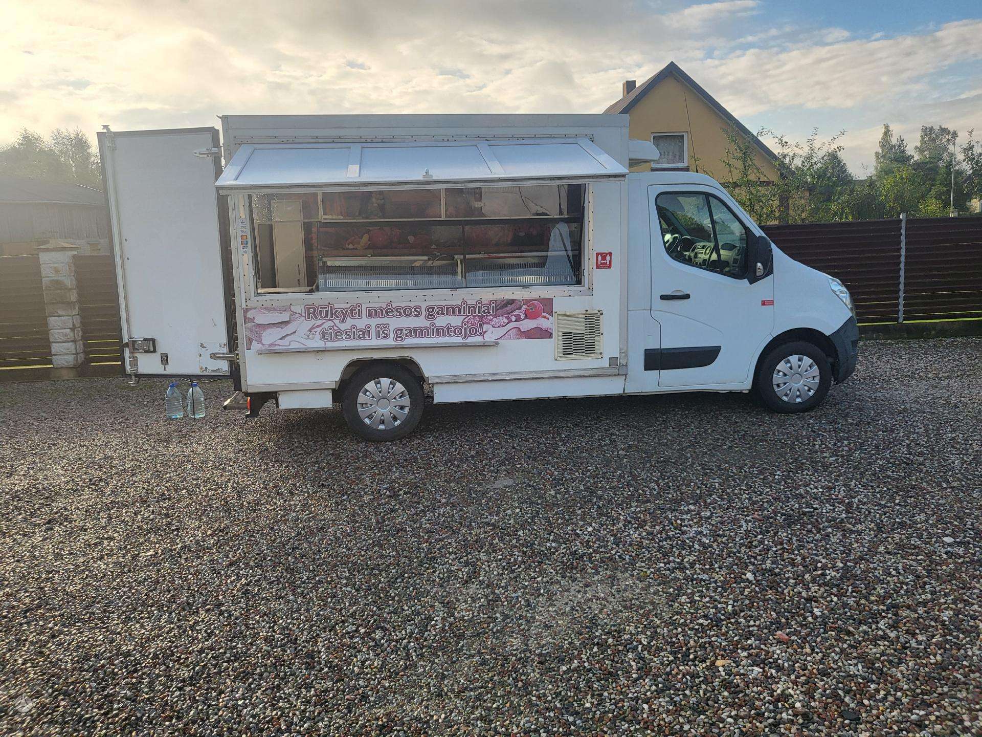 Renault Master.