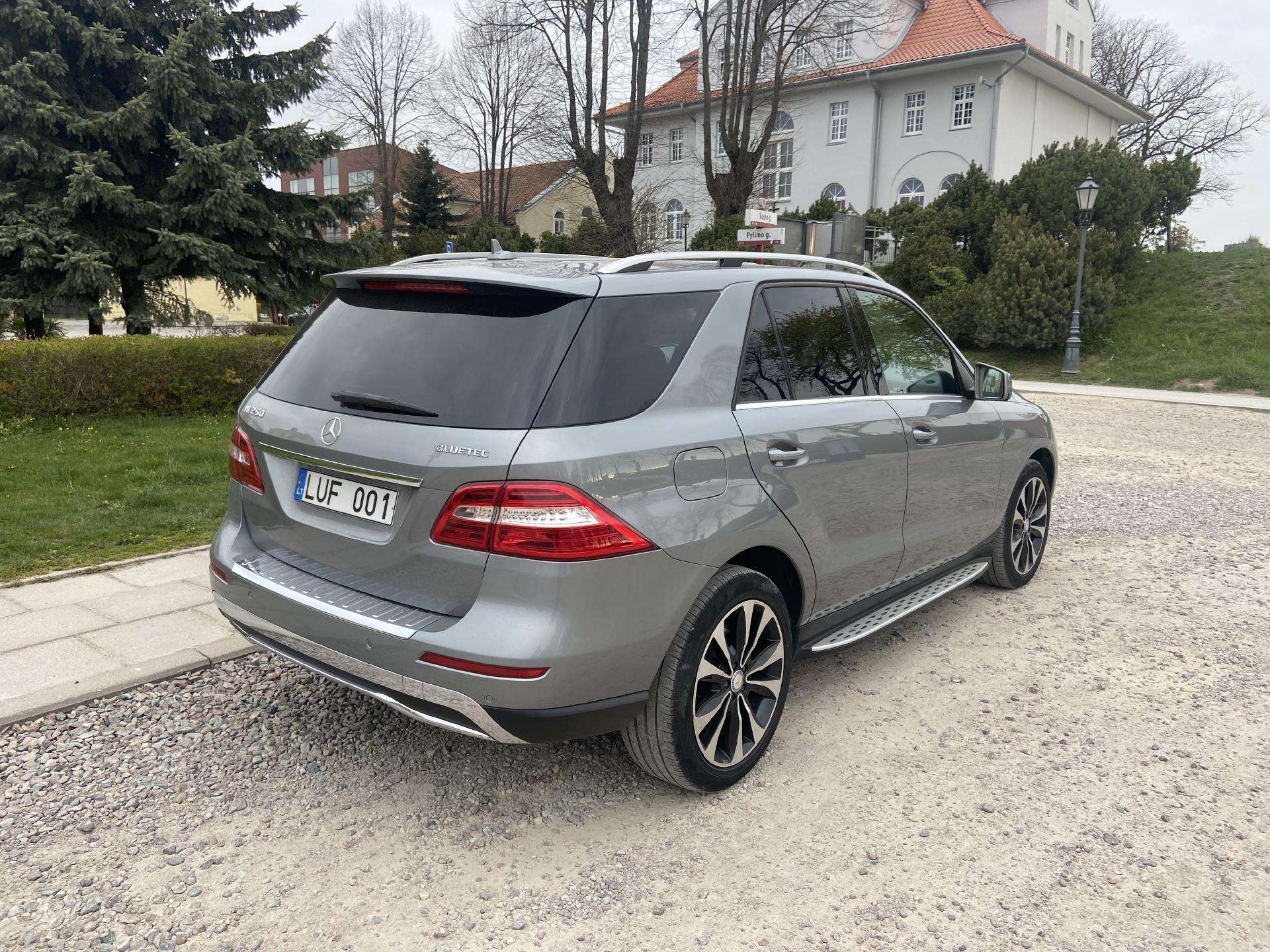 Mercedes-Benz ML250
