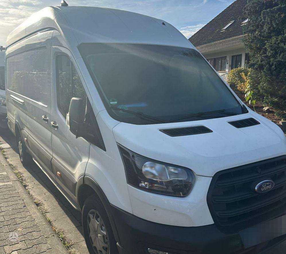 Ford Transit.