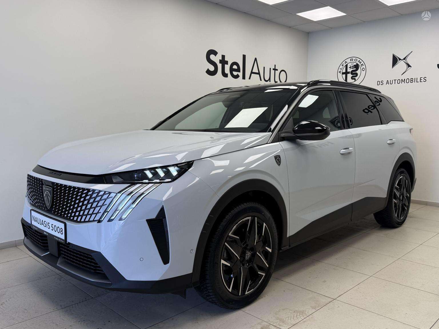 Peugeot 5008.