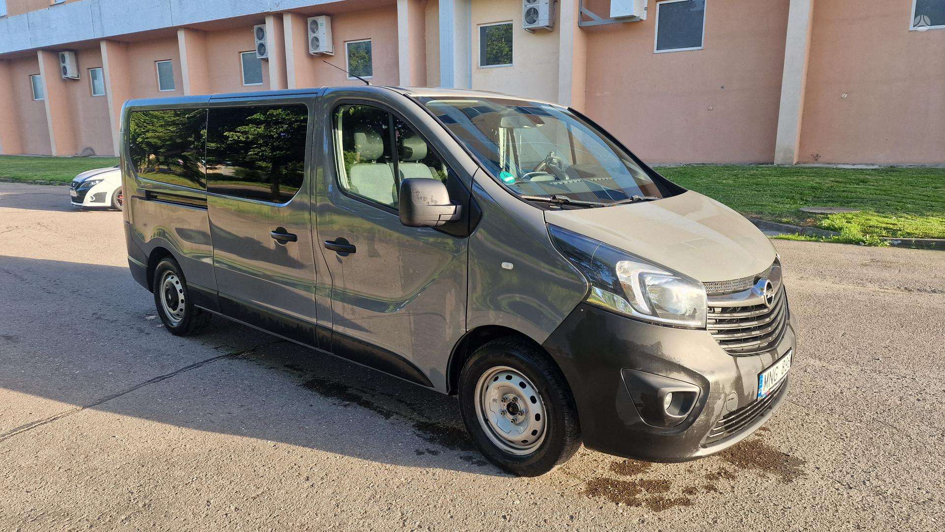 Renault Trafic.