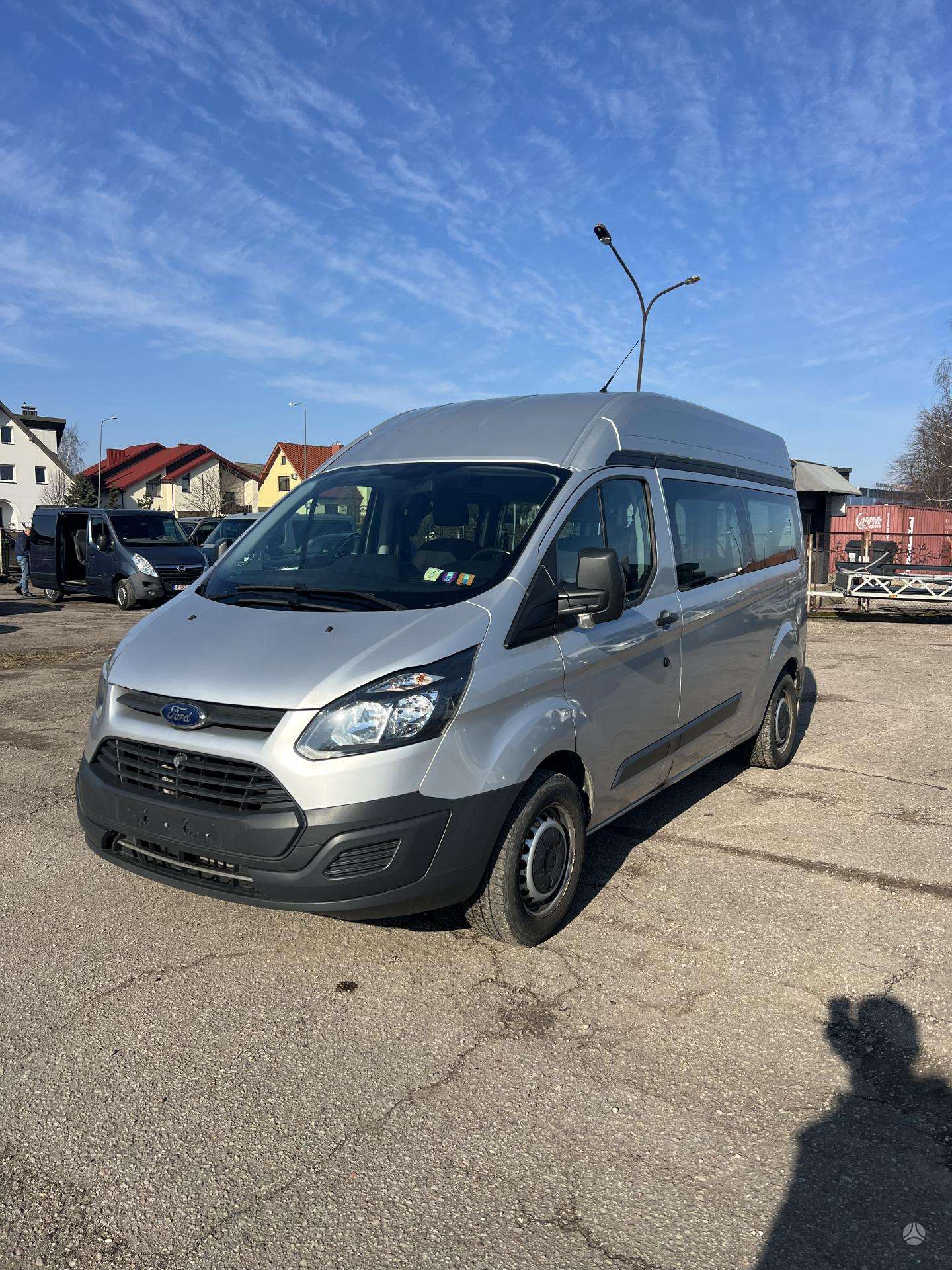 Ford Transit Custom.