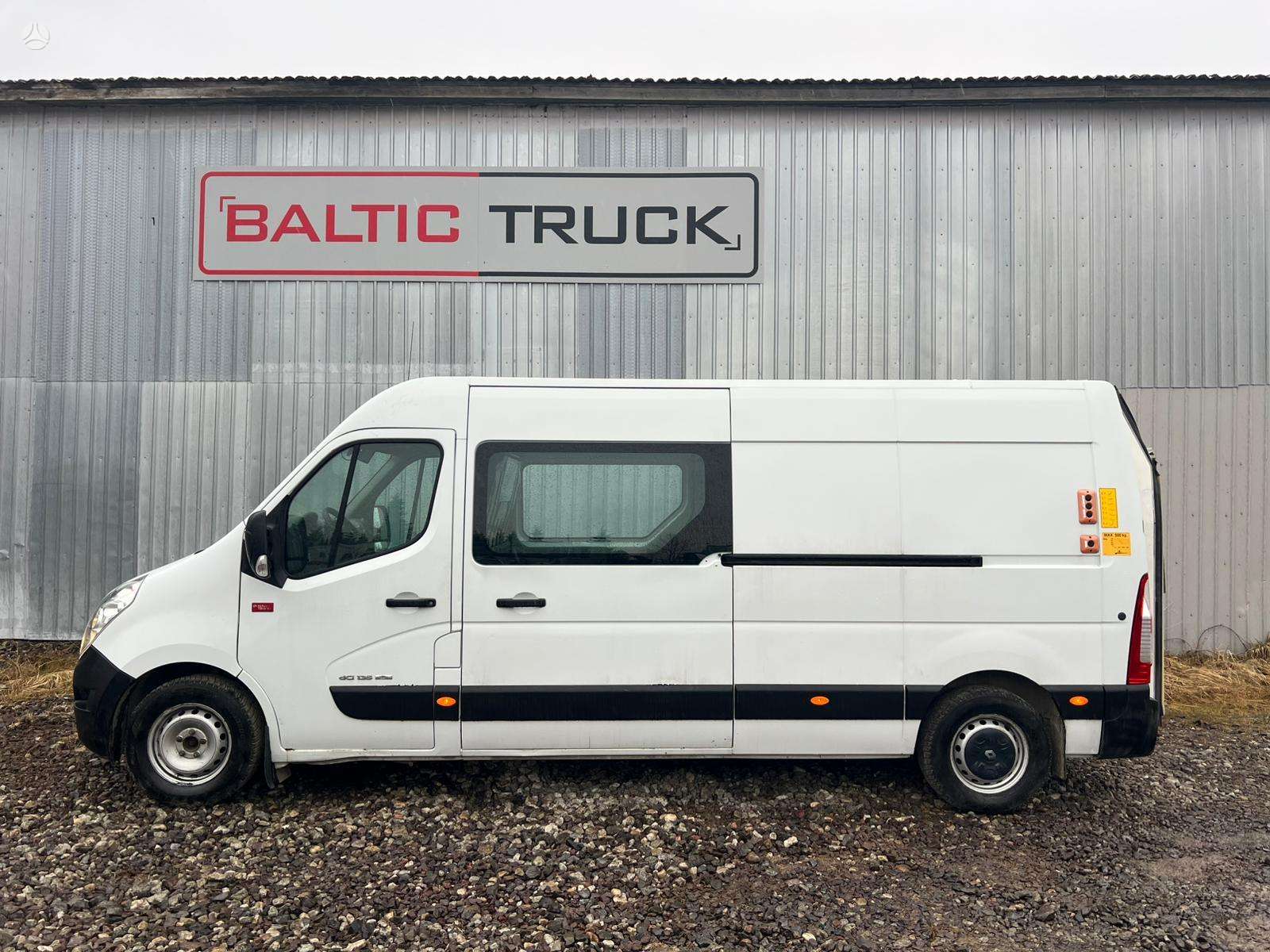 Renault Master.