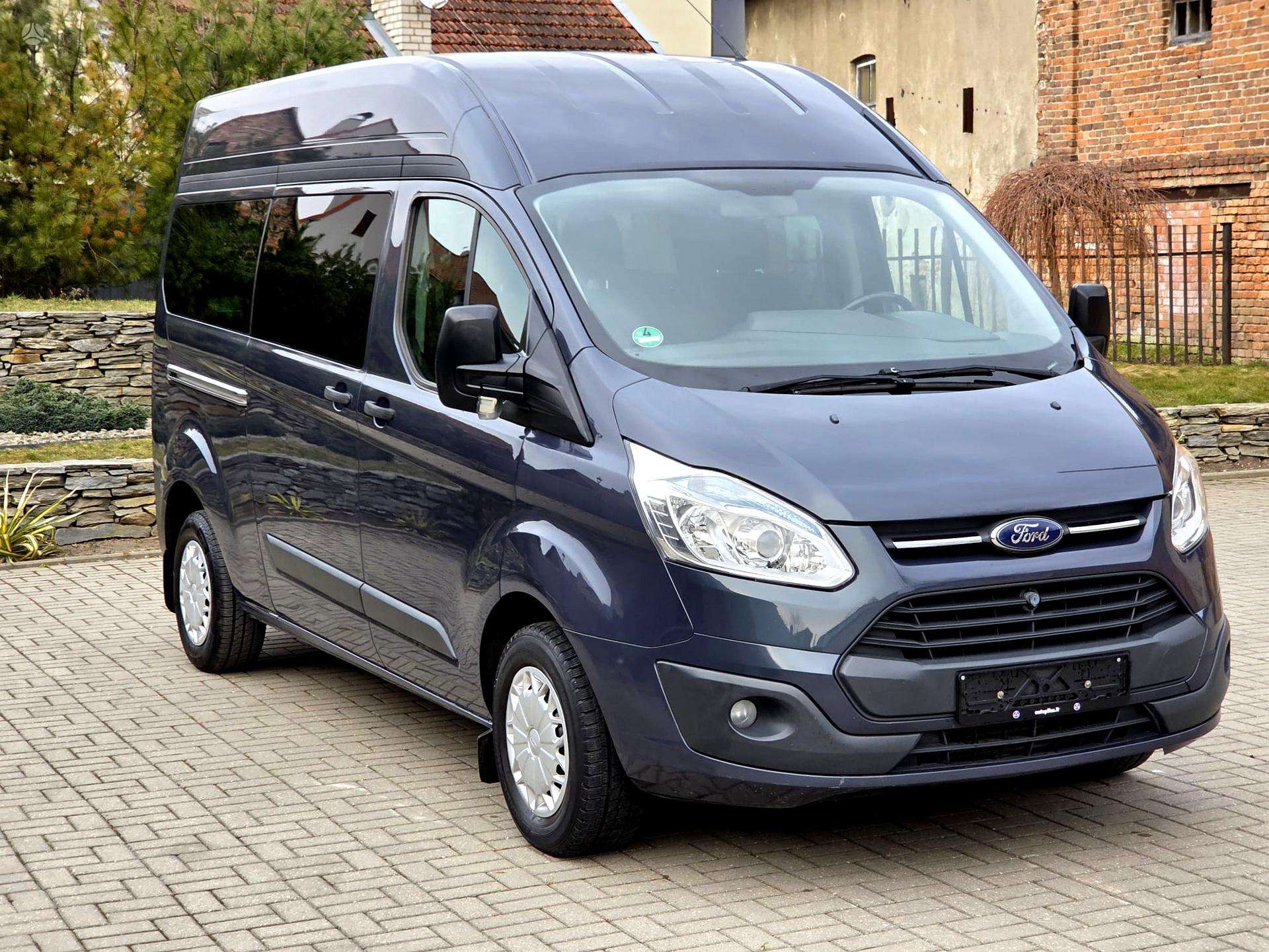 Ford Transit Custom.