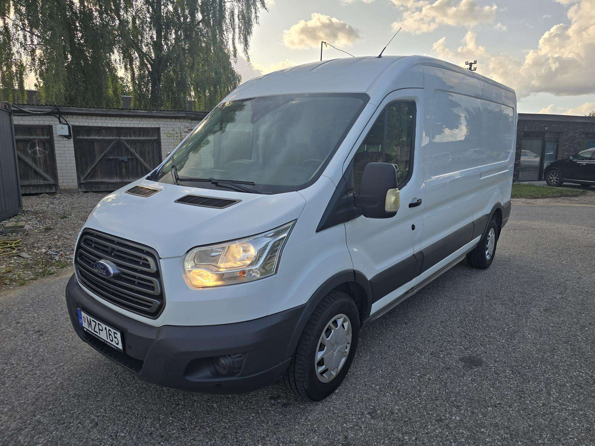 Ford Transit.