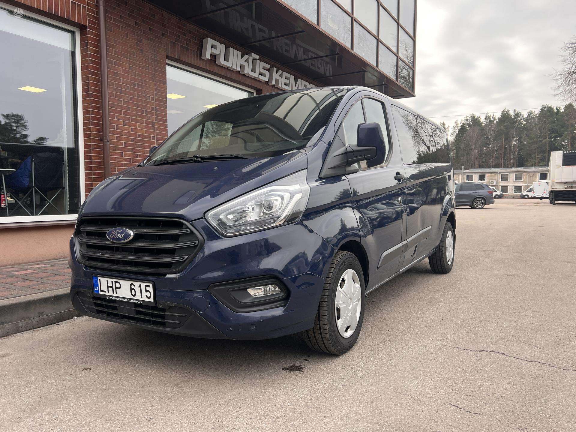 Ford Transit Custom.