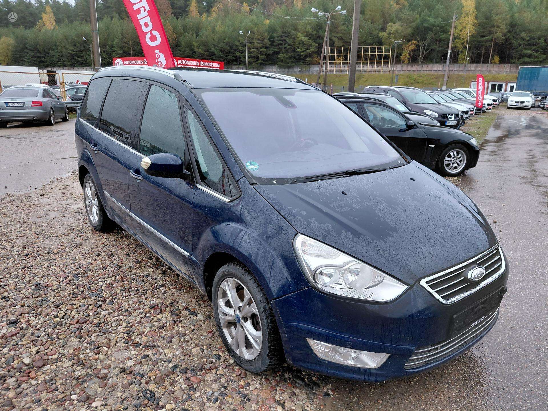 Ford Galaxy.