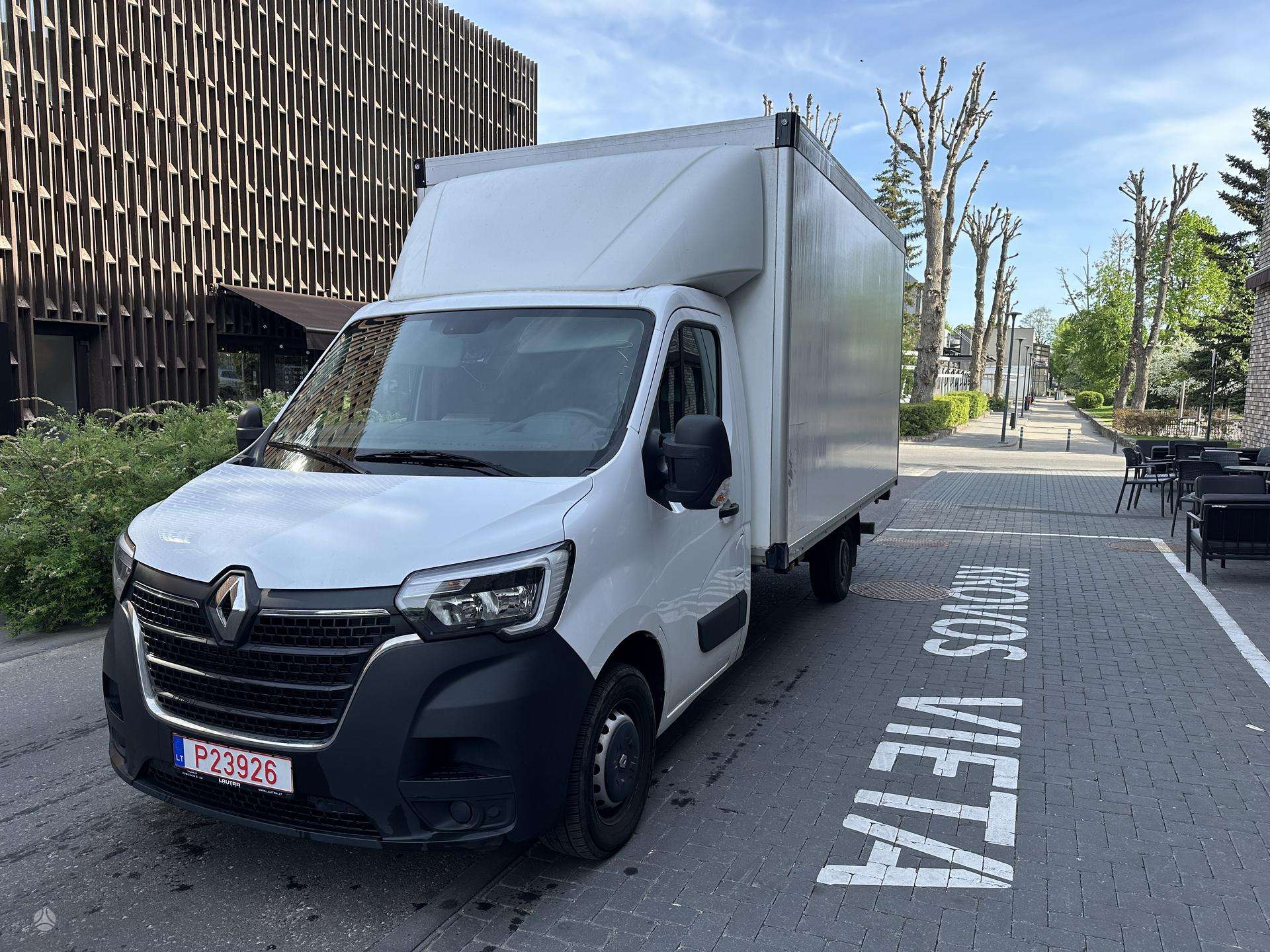 Renault Master.
