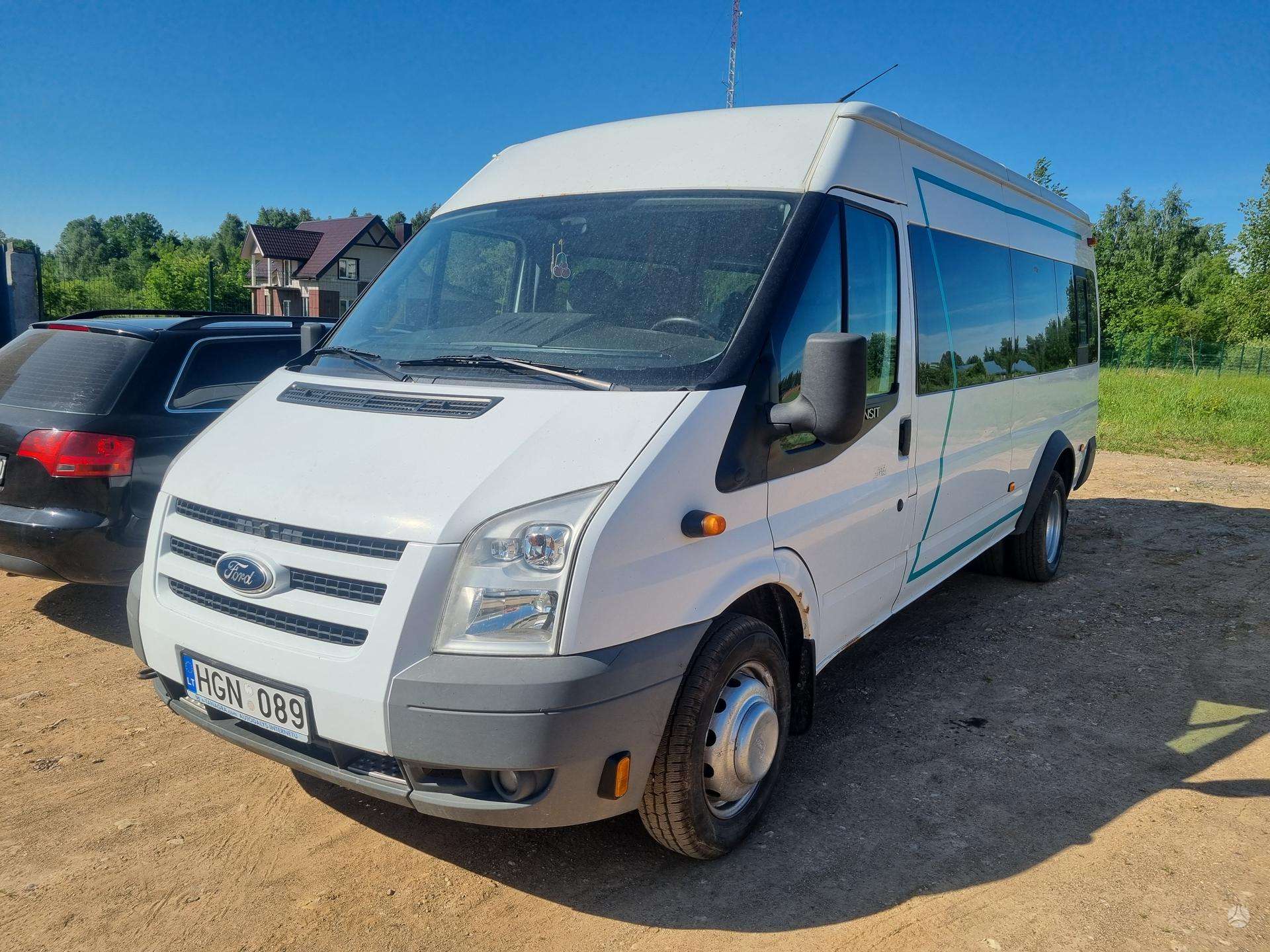 Ford Transit.