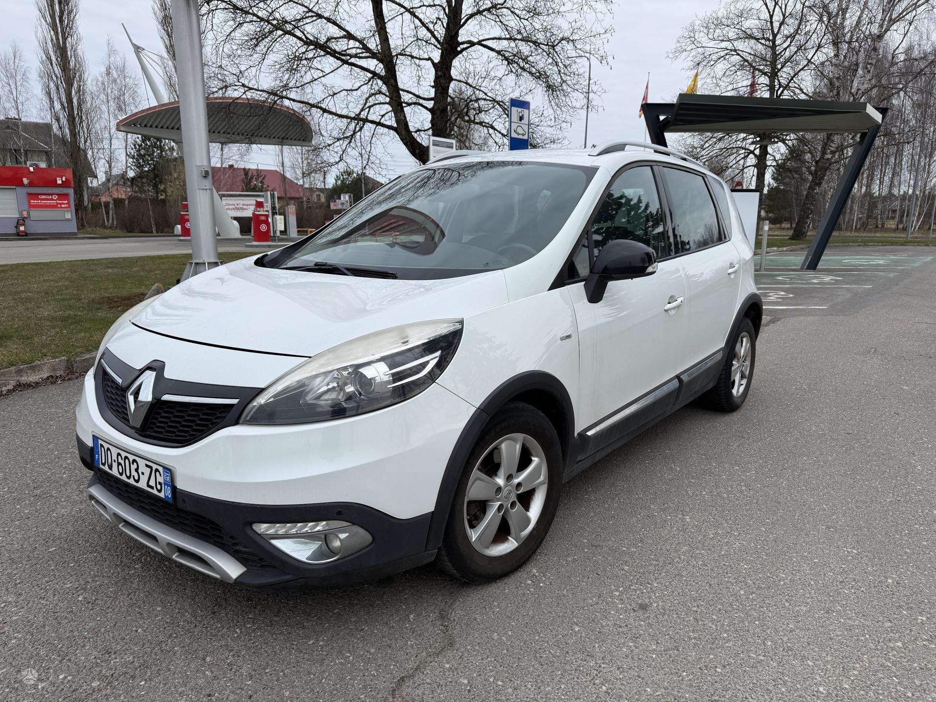 Renault Scenic.