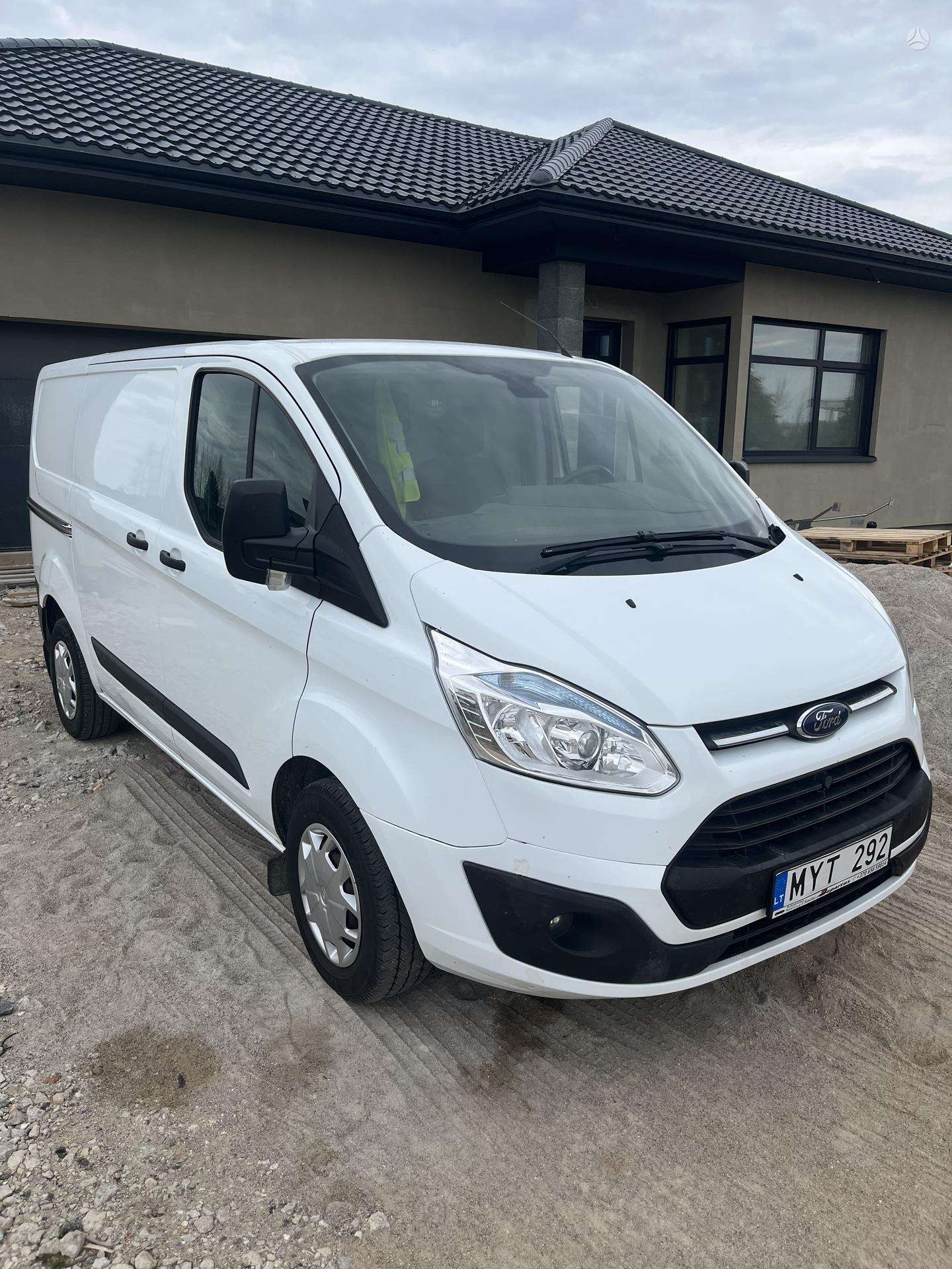 Ford Transit Custom.
