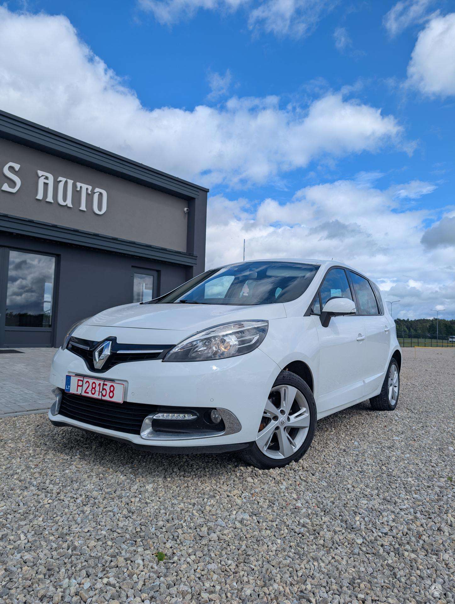 Renault Scenic.