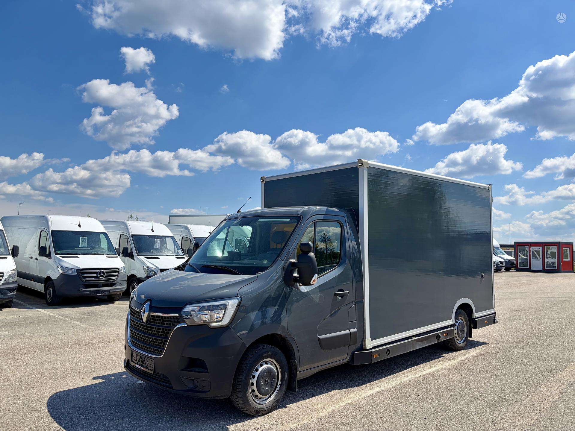 Renault Master.