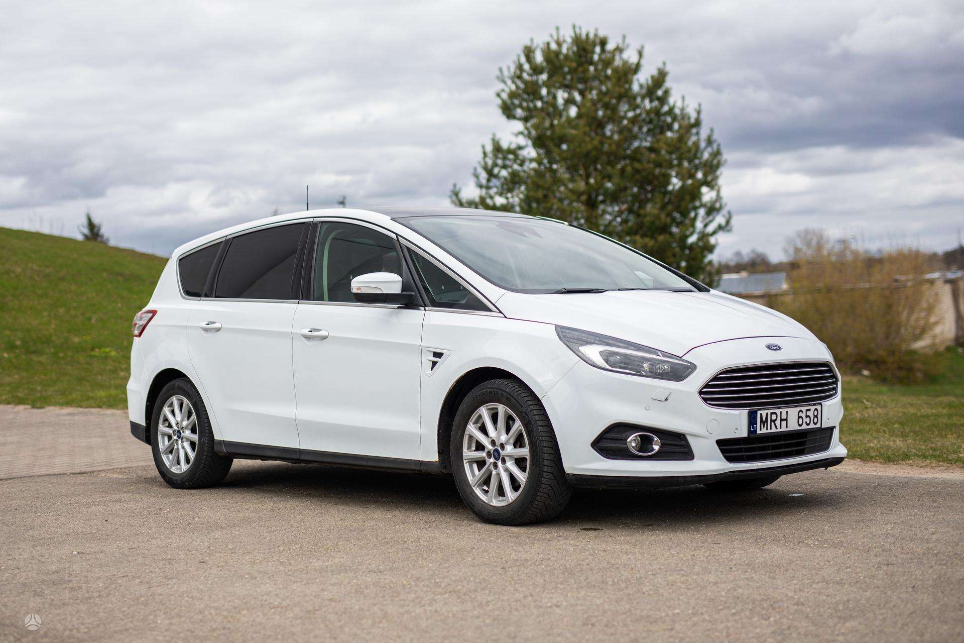 Ford S-MAX.
