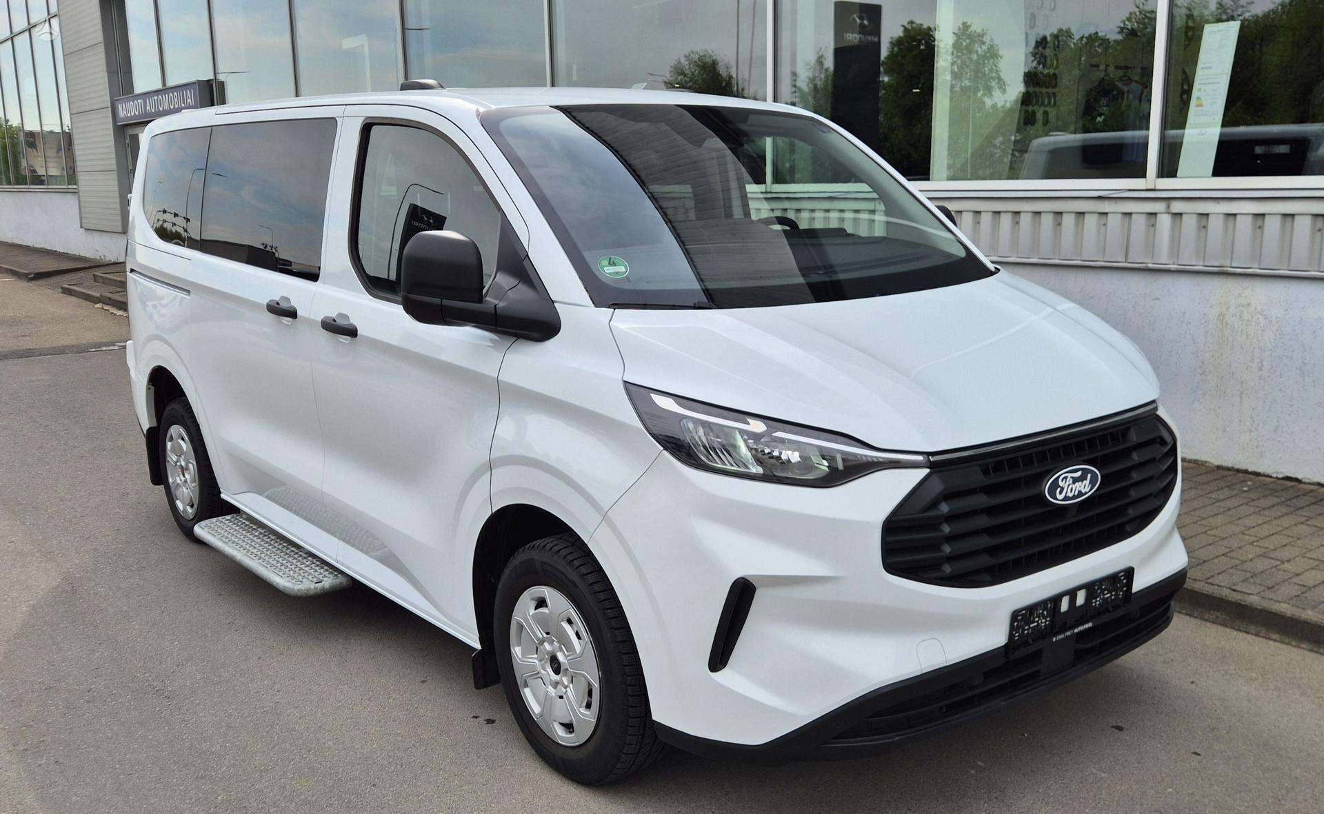 Ford Transit Custom.