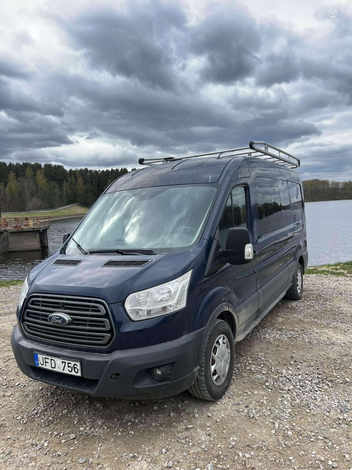 Ford Transit.