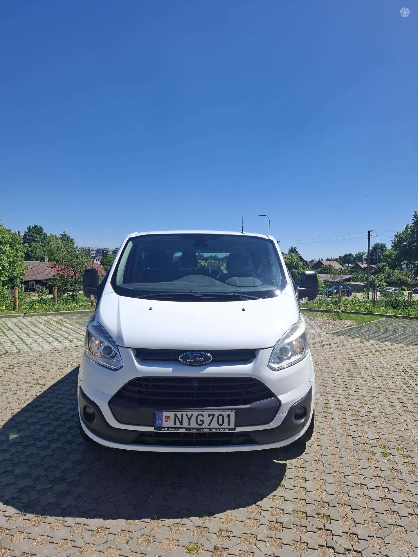 Ford Tourneo Custom.