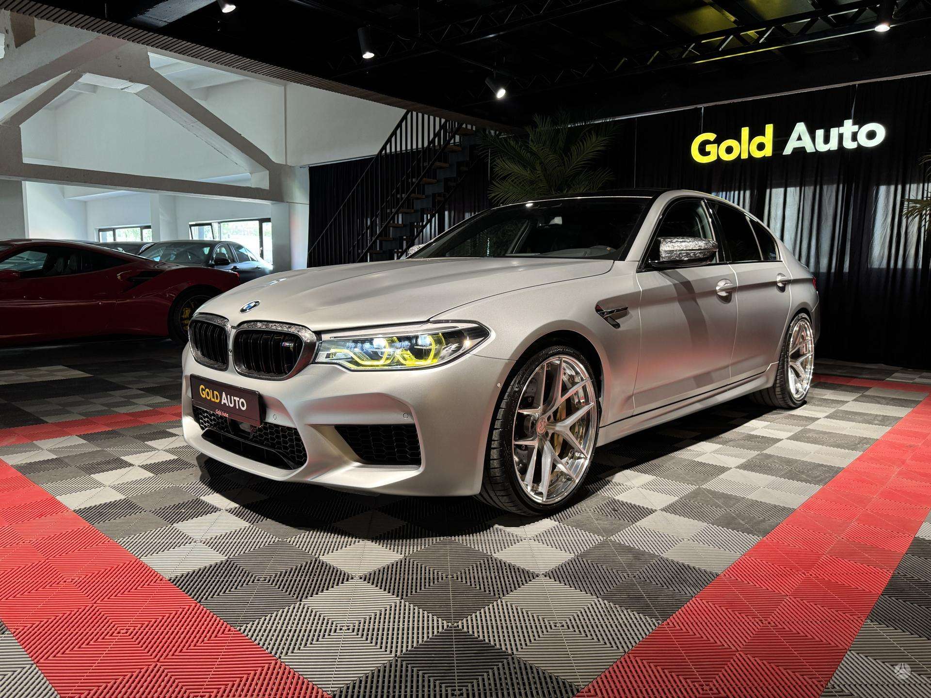 BMW M5