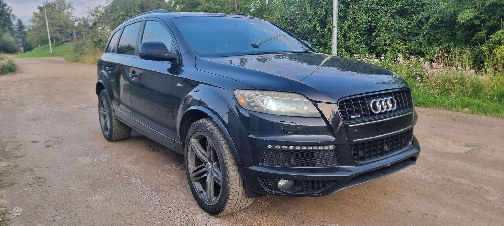 Audi Q7.