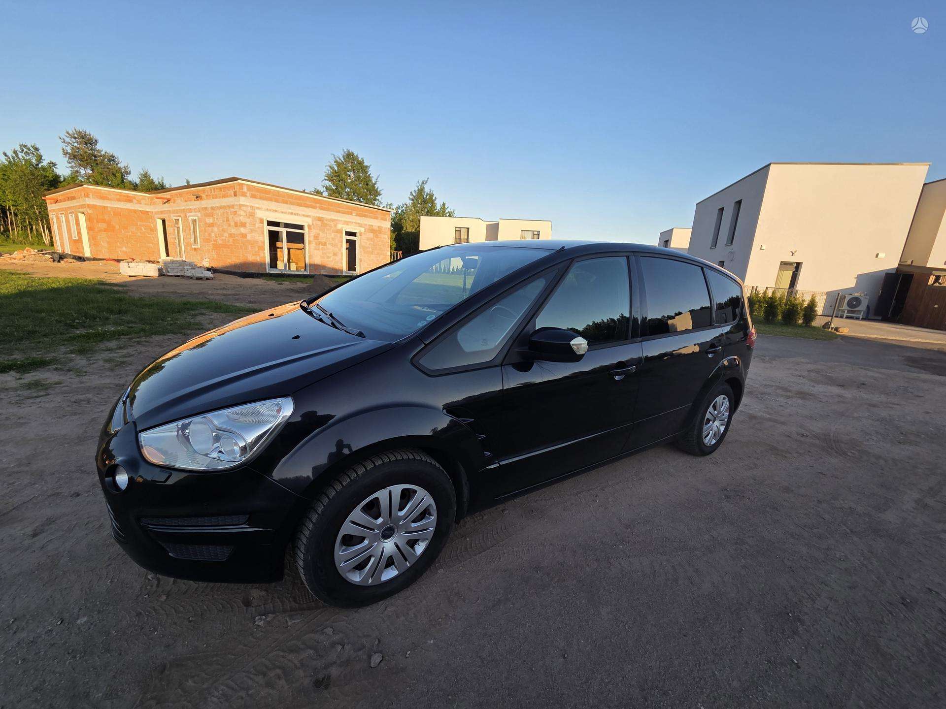 Ford S-MAX.