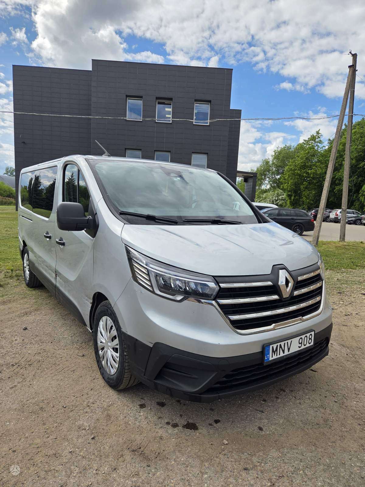 Renault Trafic.