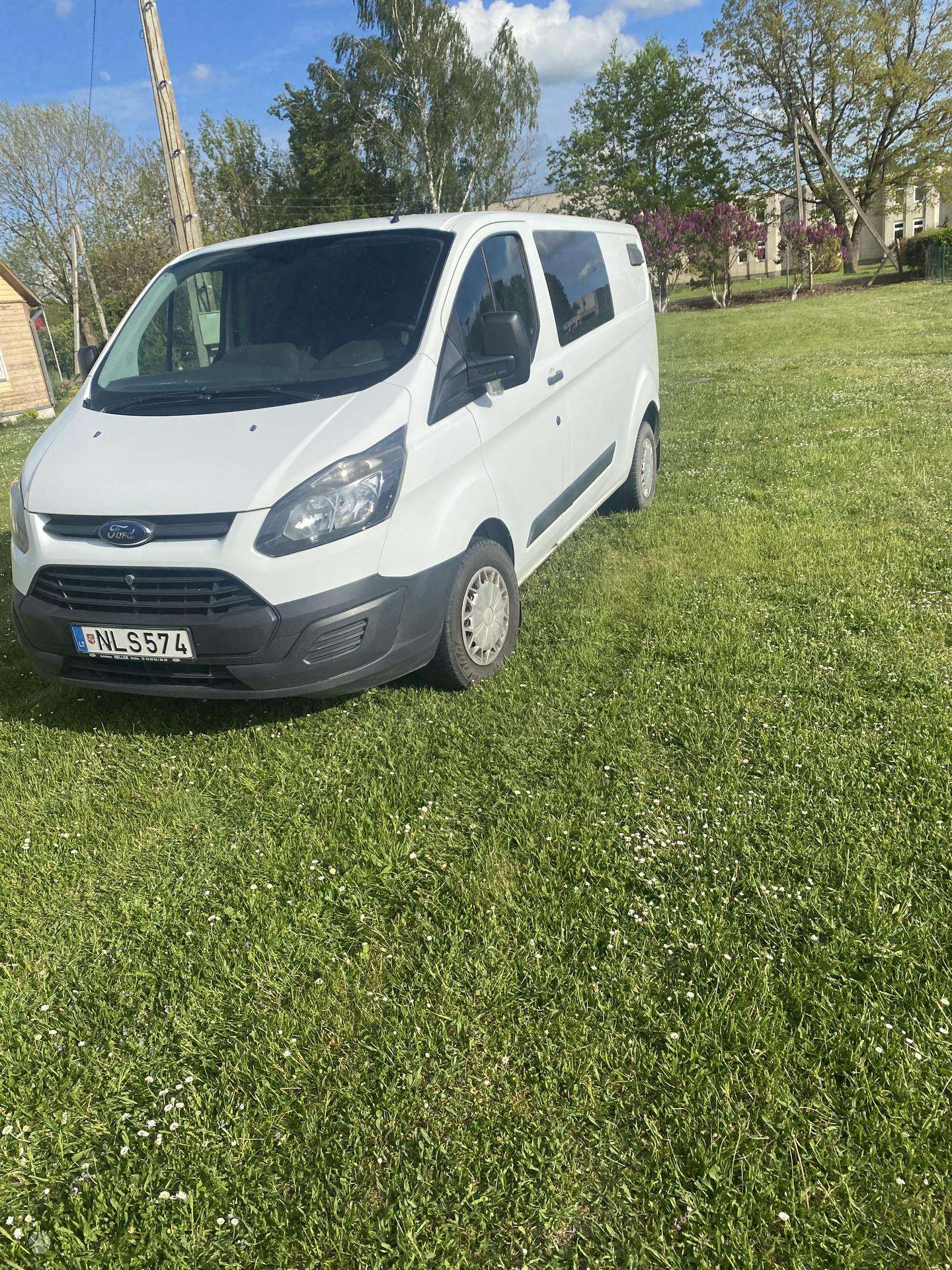Ford Transit Custom.