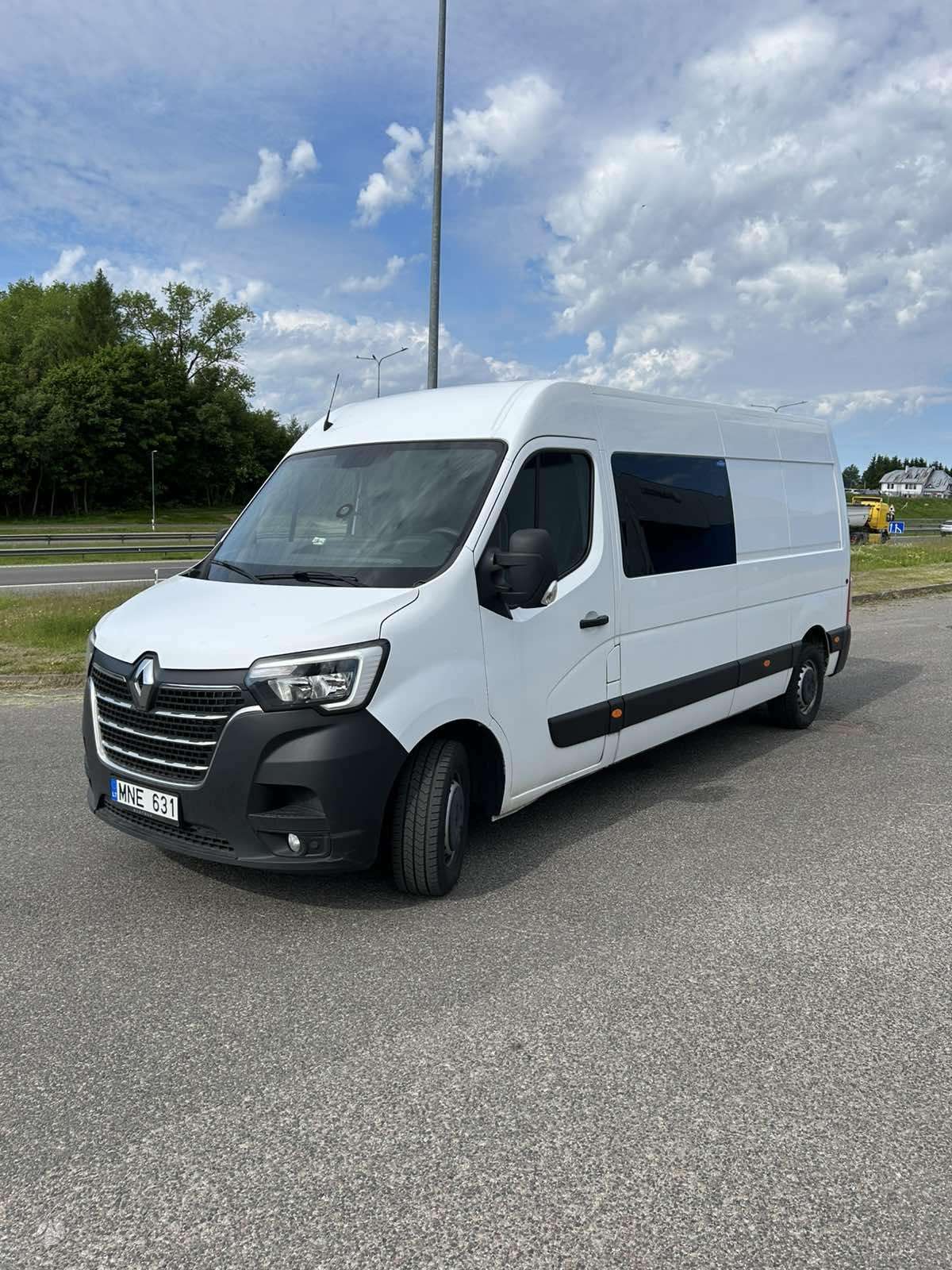 Renault Master.