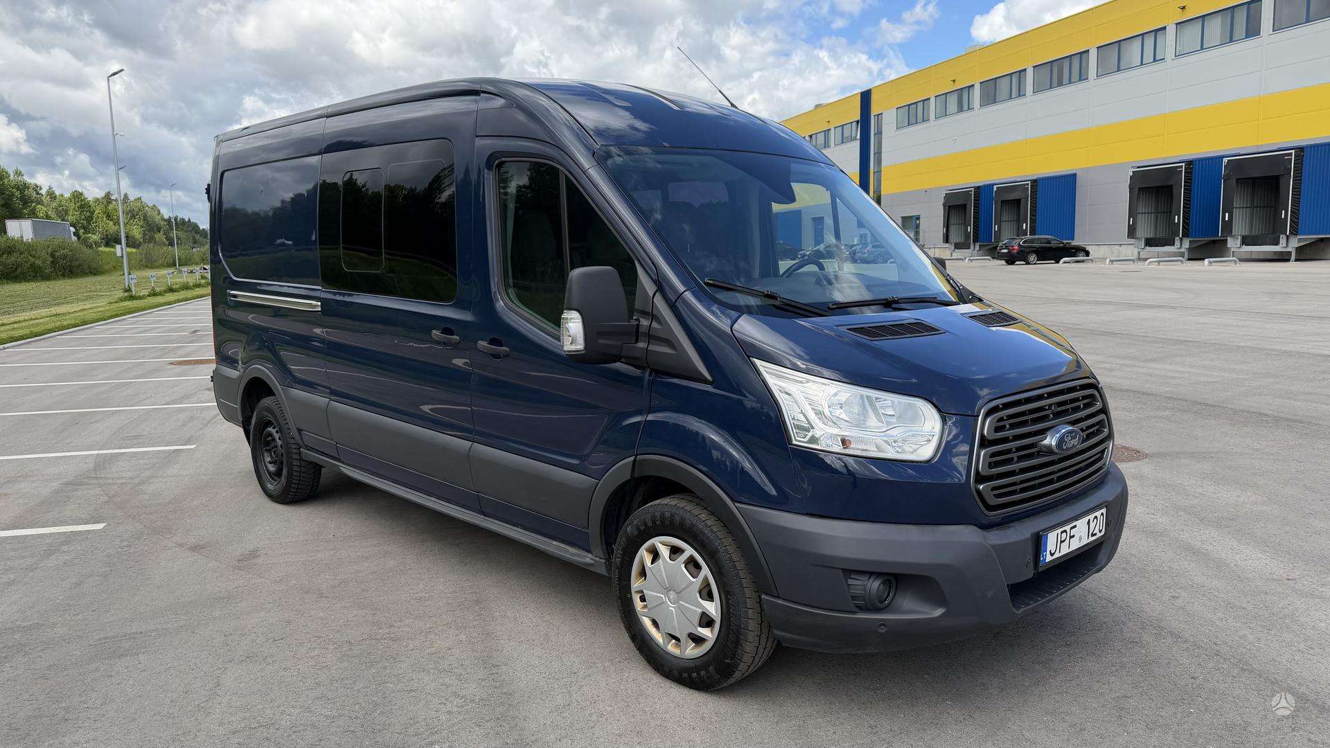 Ford Transit.