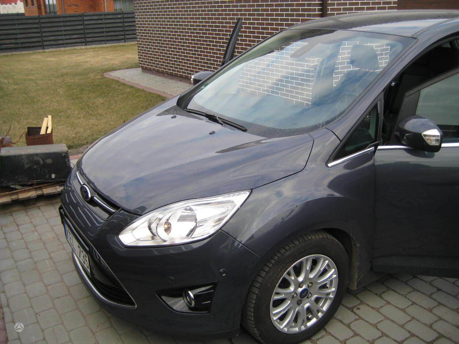 Ford C-MAX.