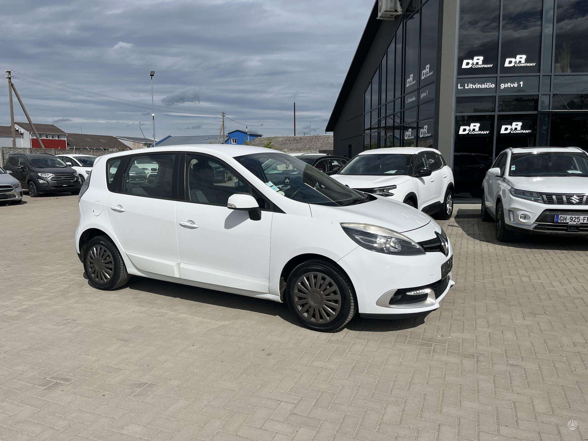 Renault Scenic.