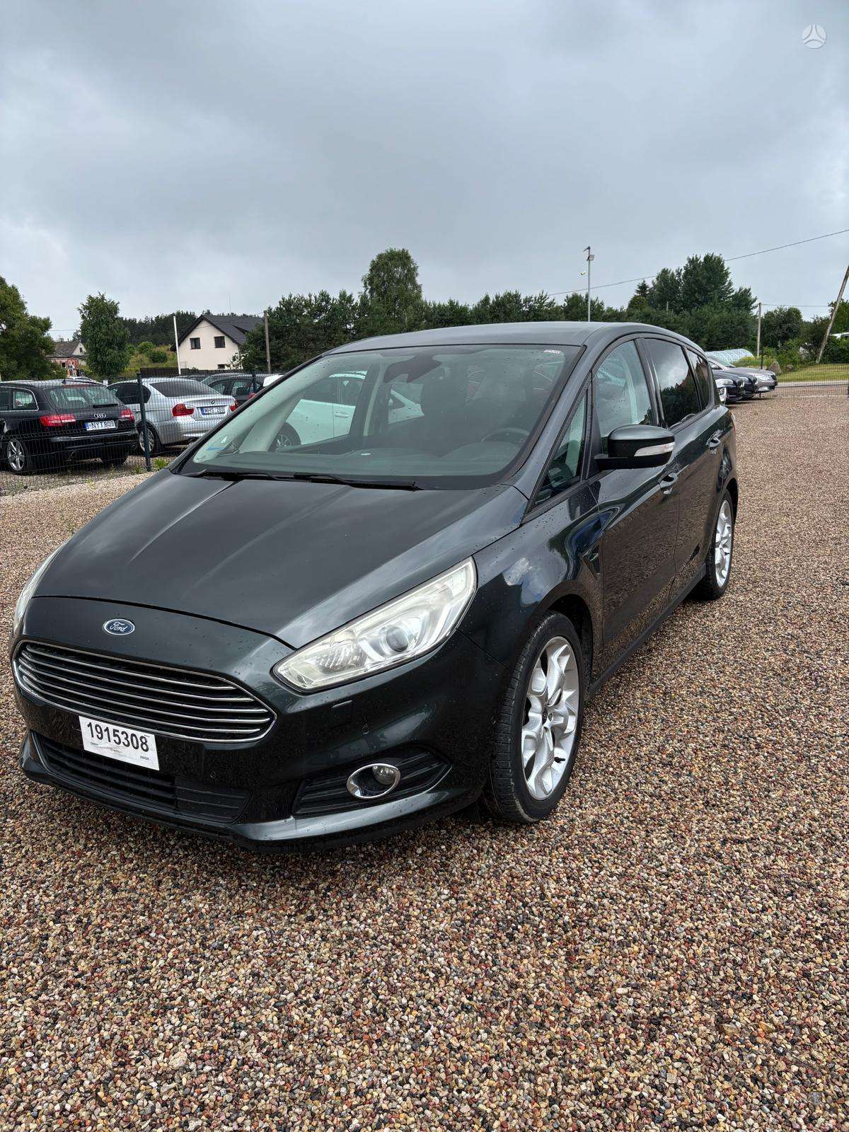 Ford S-MAX.