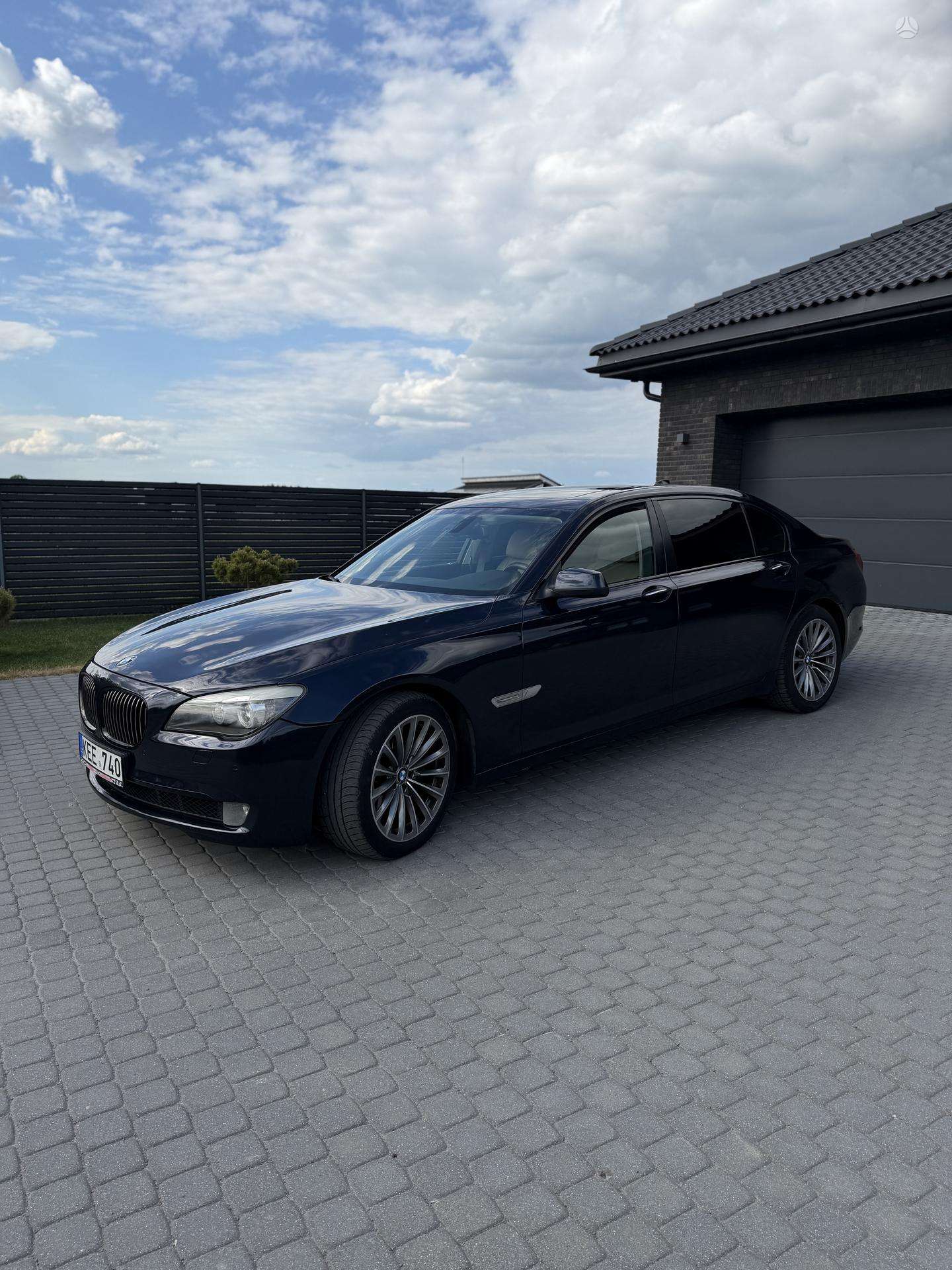 BMW 740