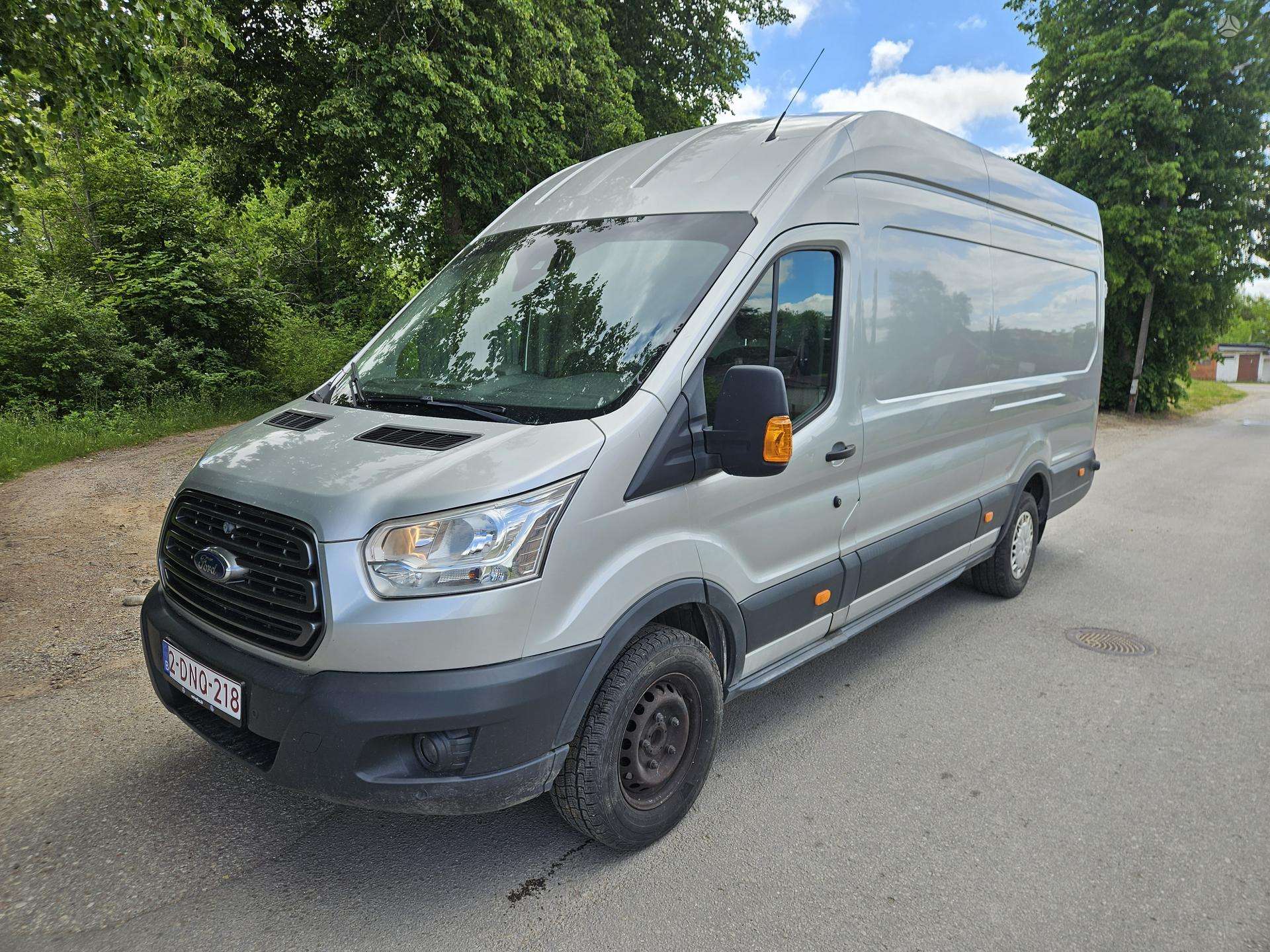 Ford Transit.