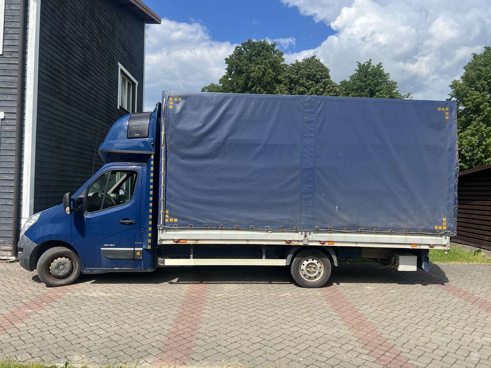 Renault Master.