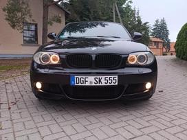 BMW 120.