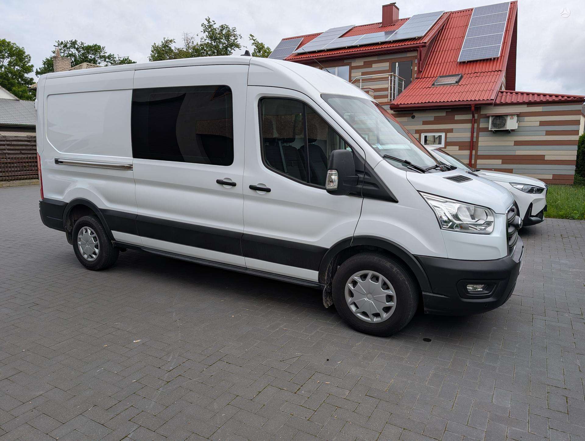 Ford Transit.