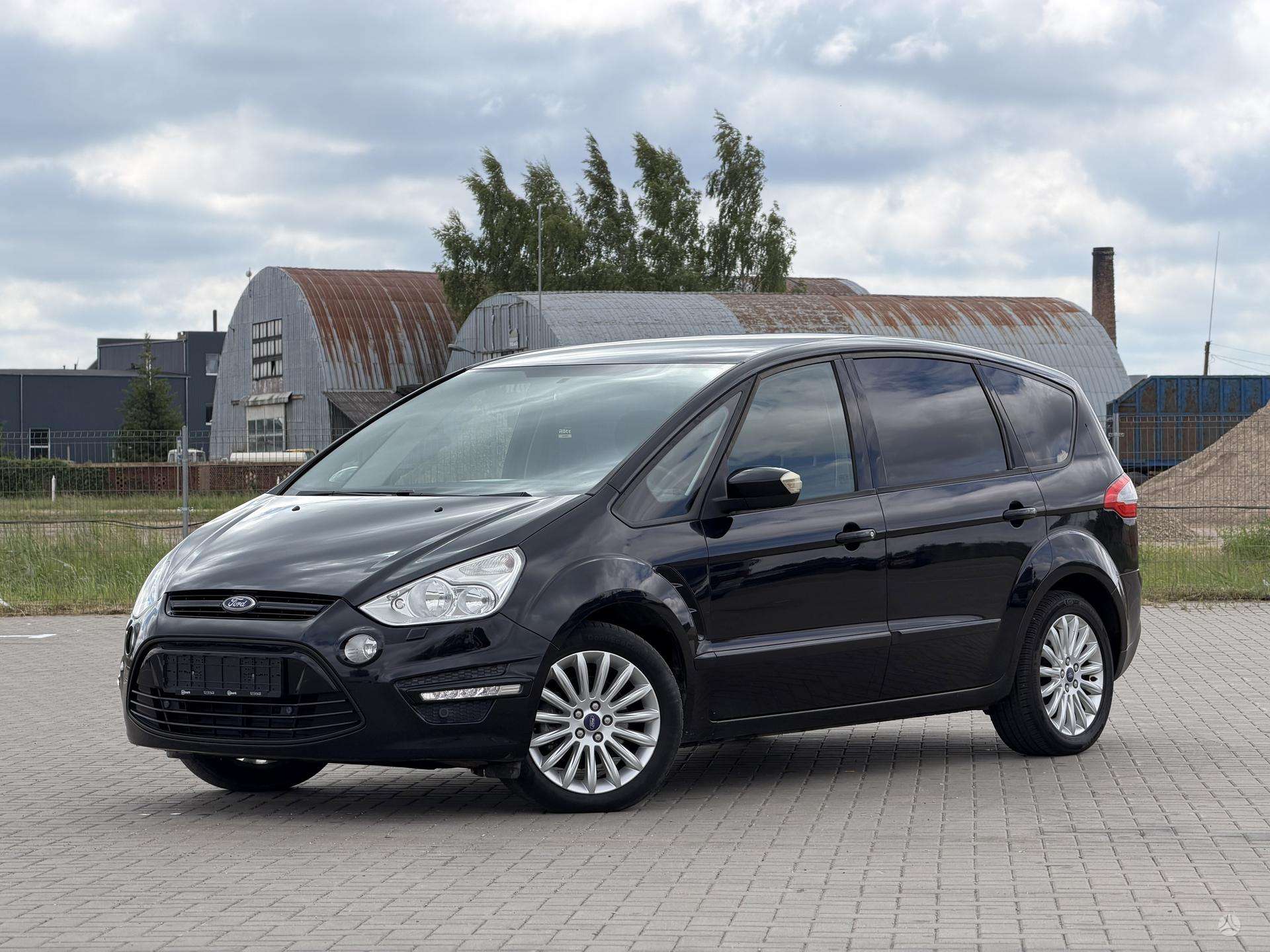 Ford S-MAX.