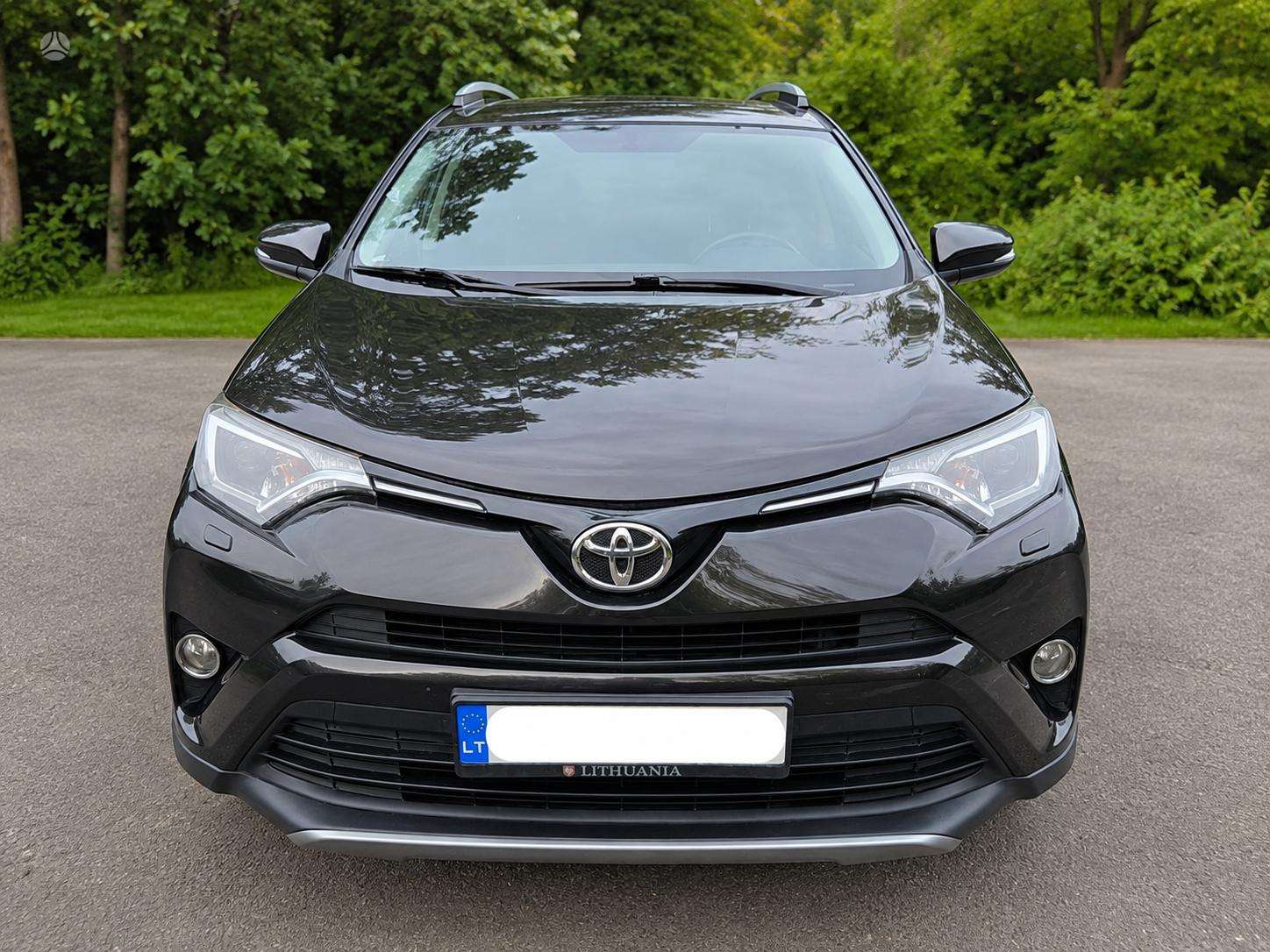 Toyota RAV4.