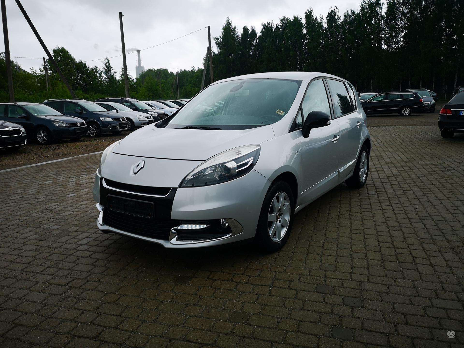 Renault Scenic.