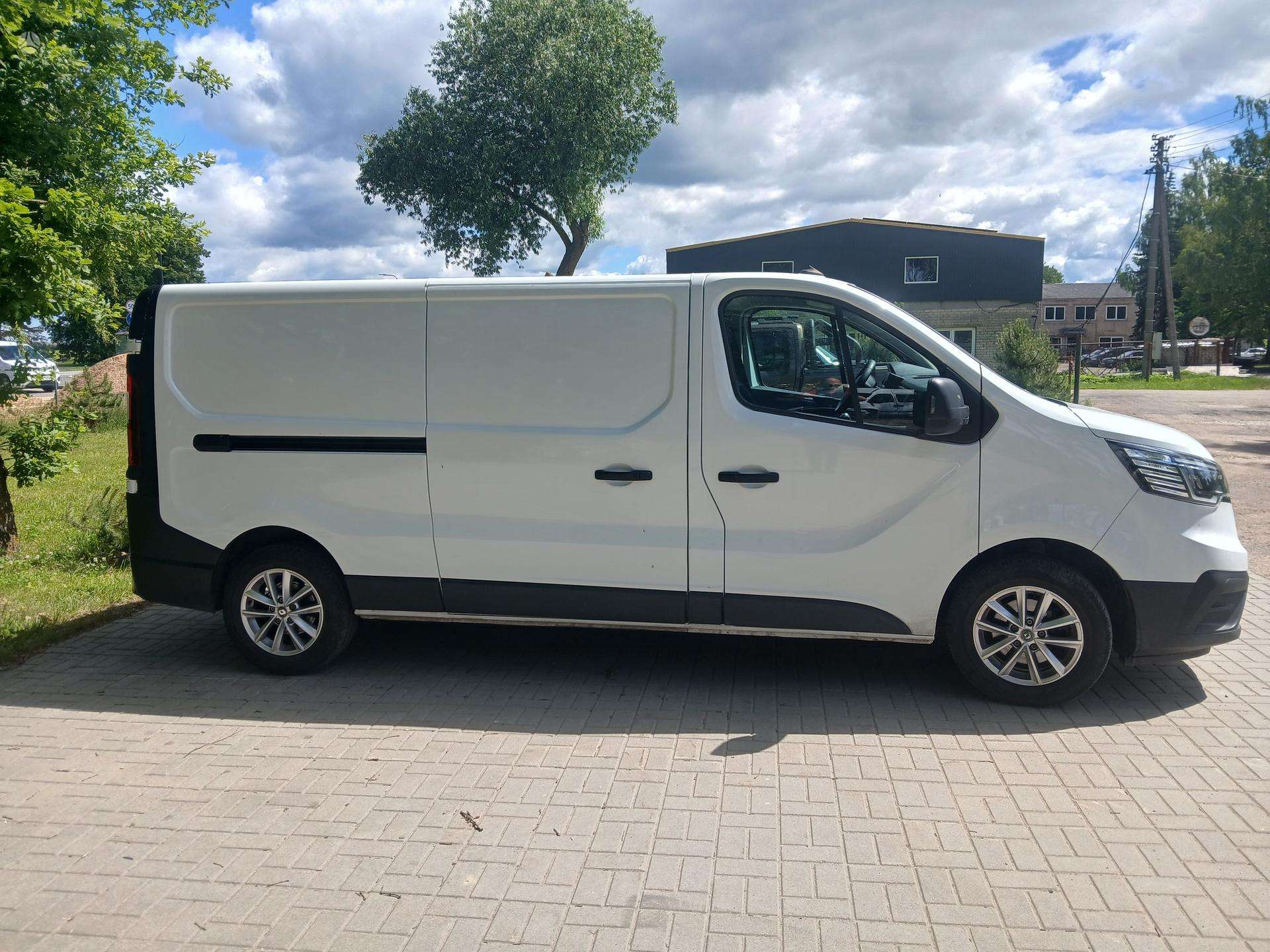 Renault Trafic.