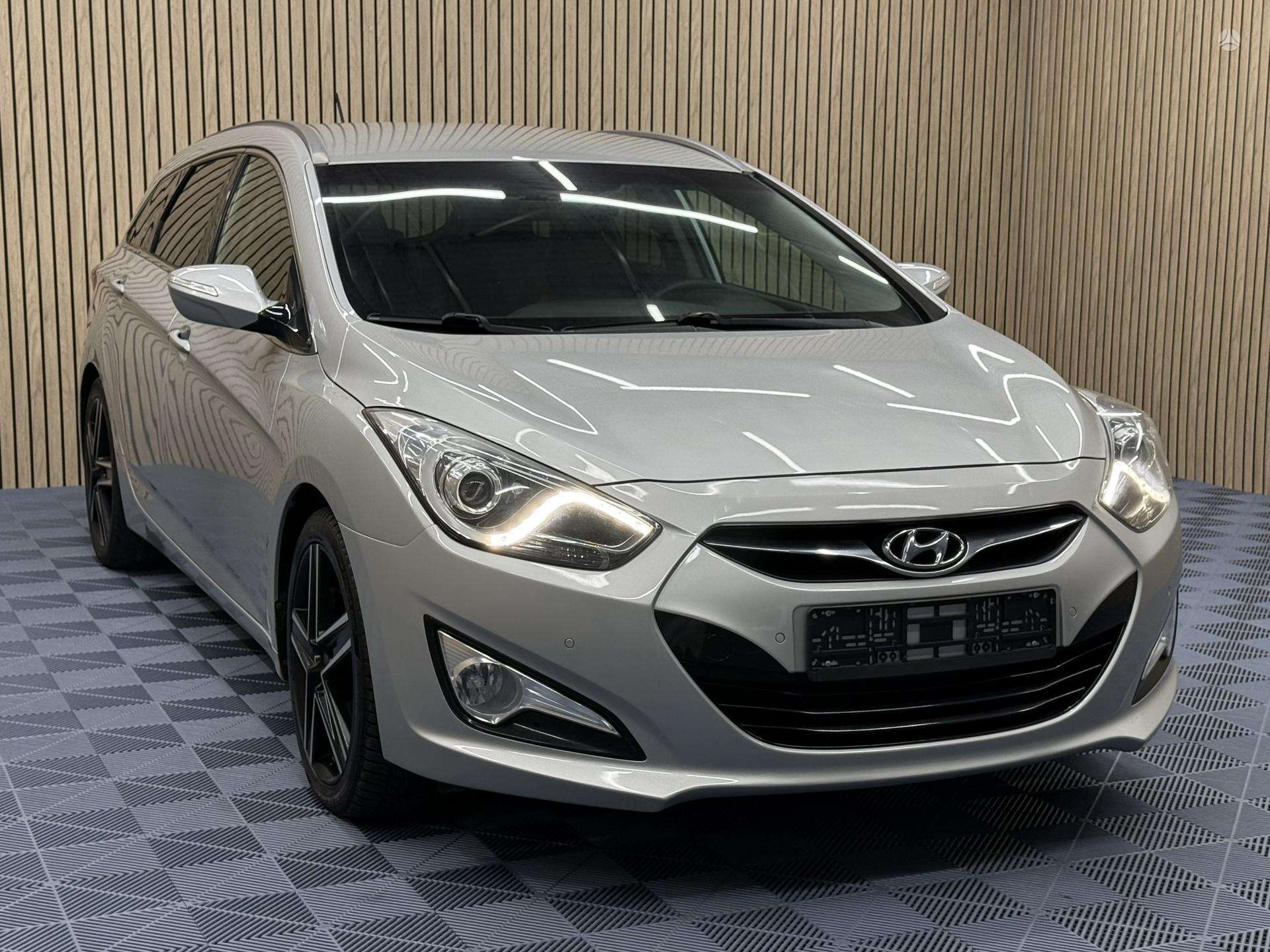 Hyundai i40.