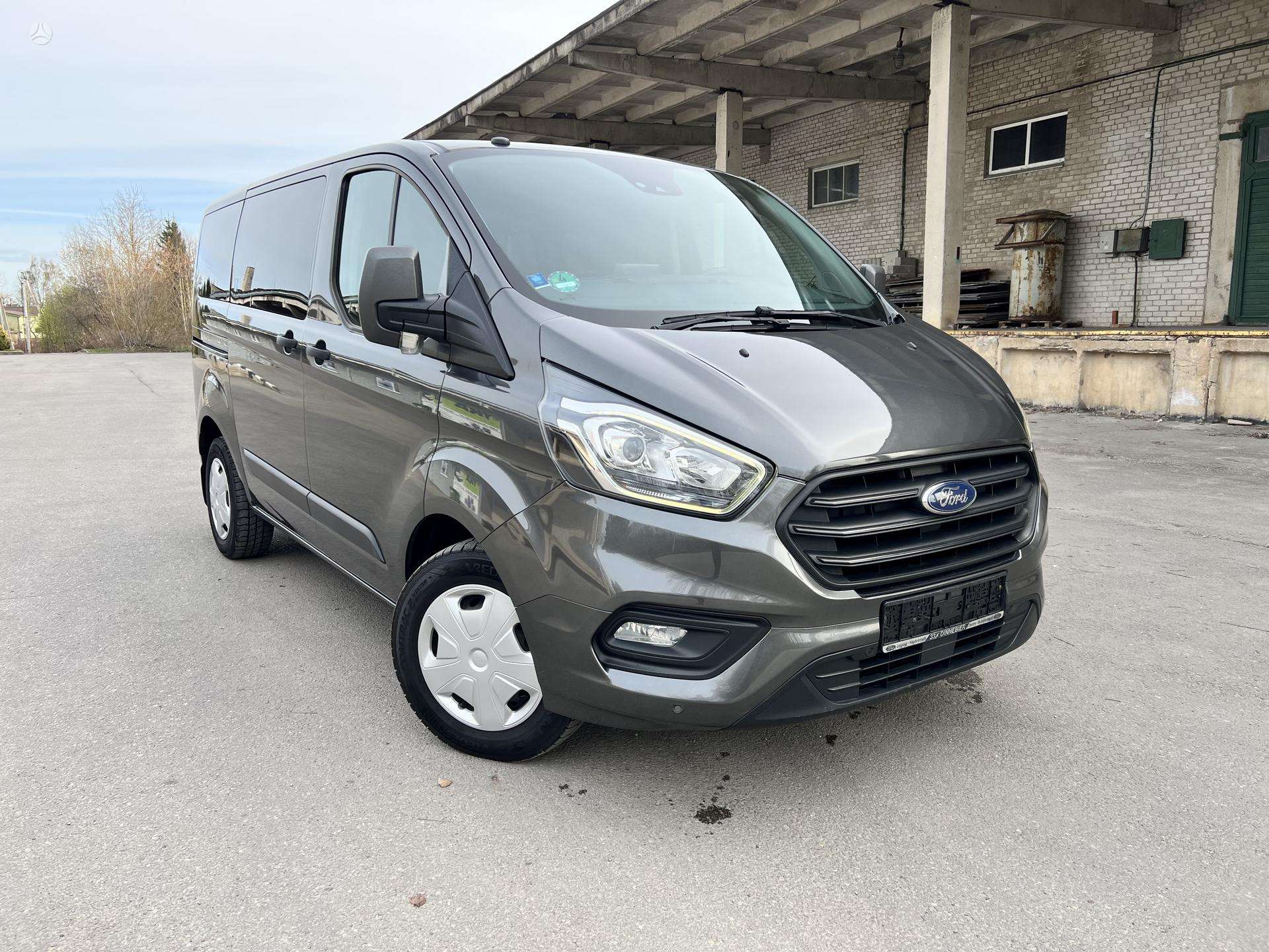 Ford Transit Custom.