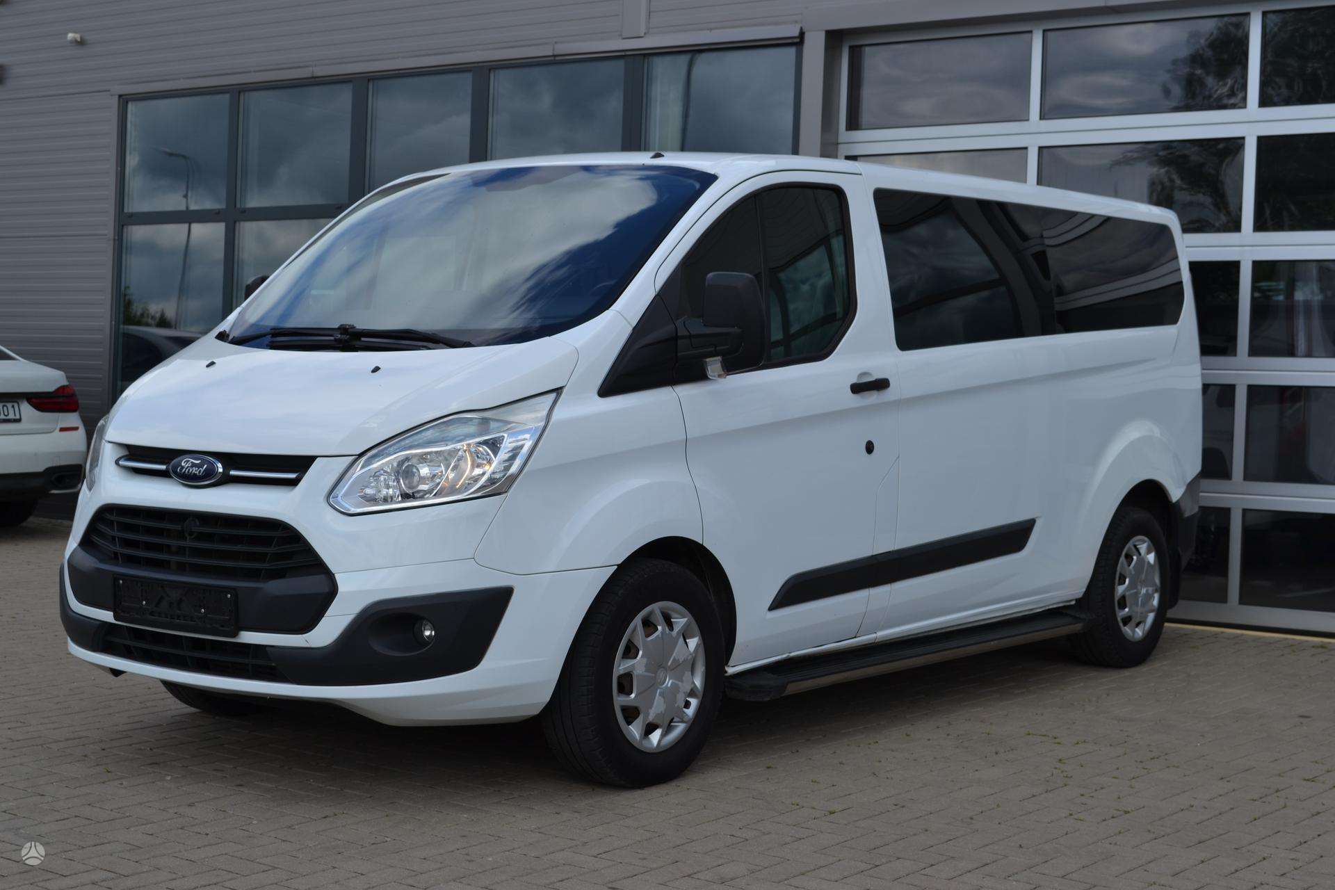 Ford Transit Custom.