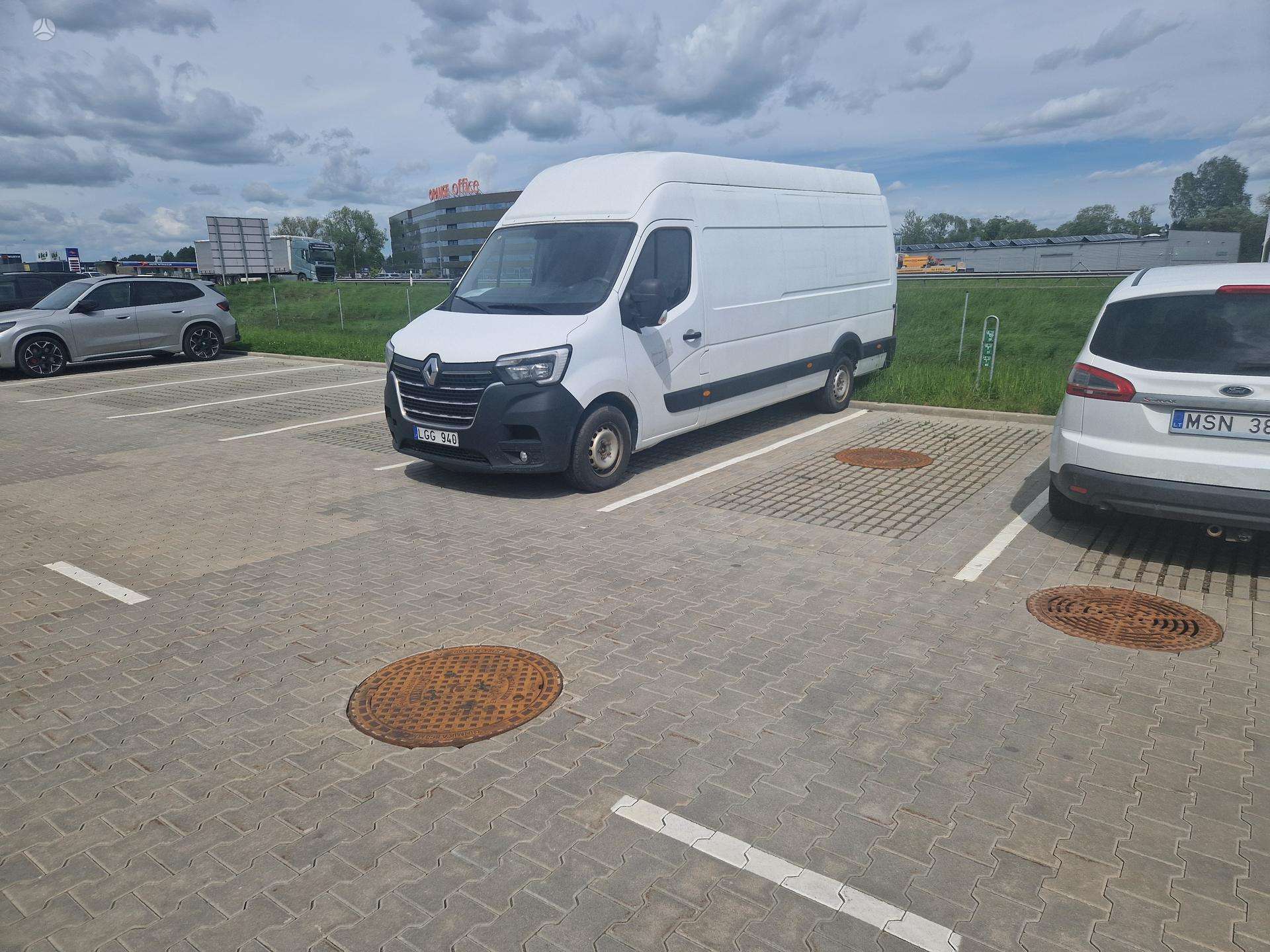 Renault Master.