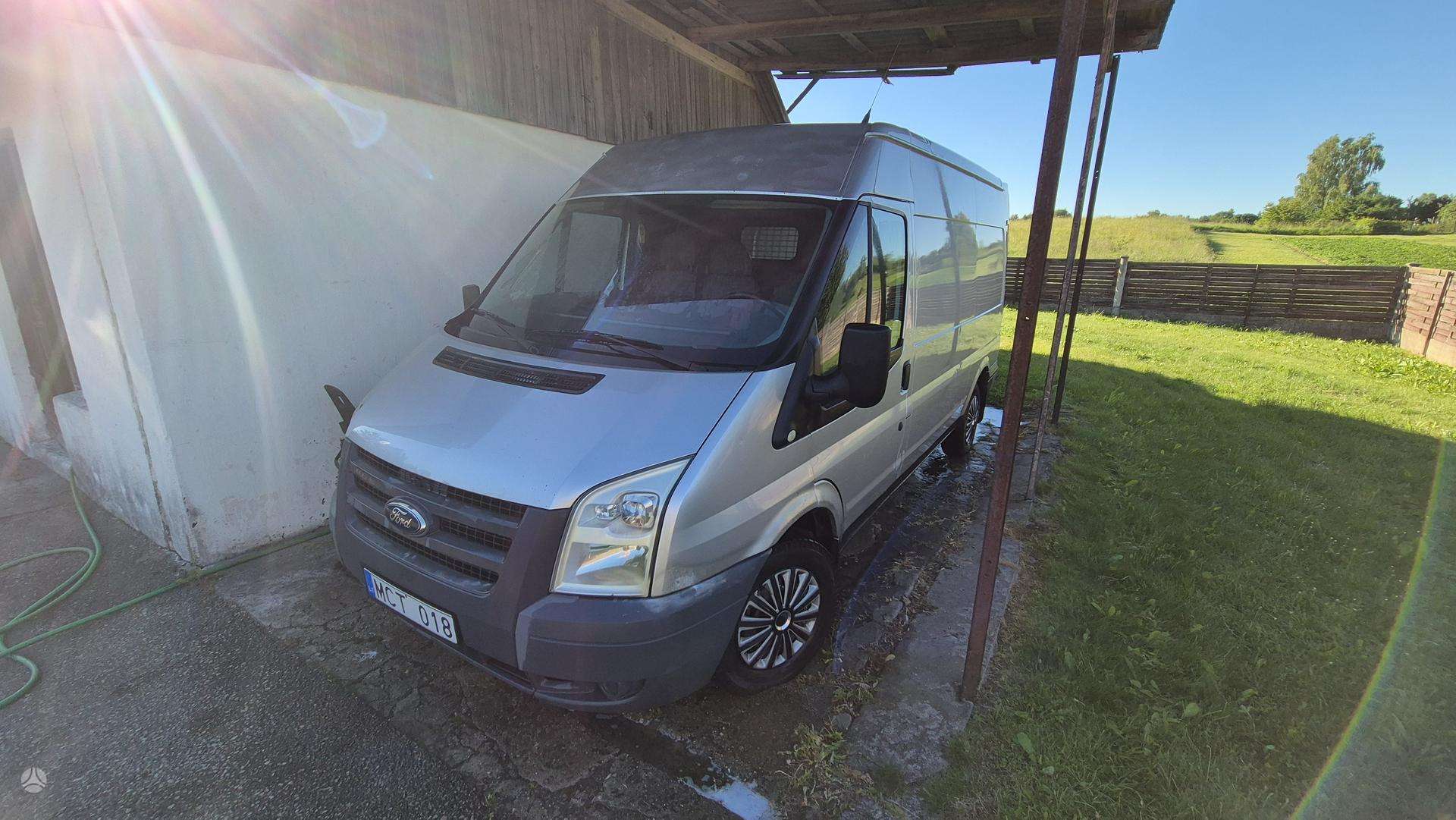 Ford Transit.