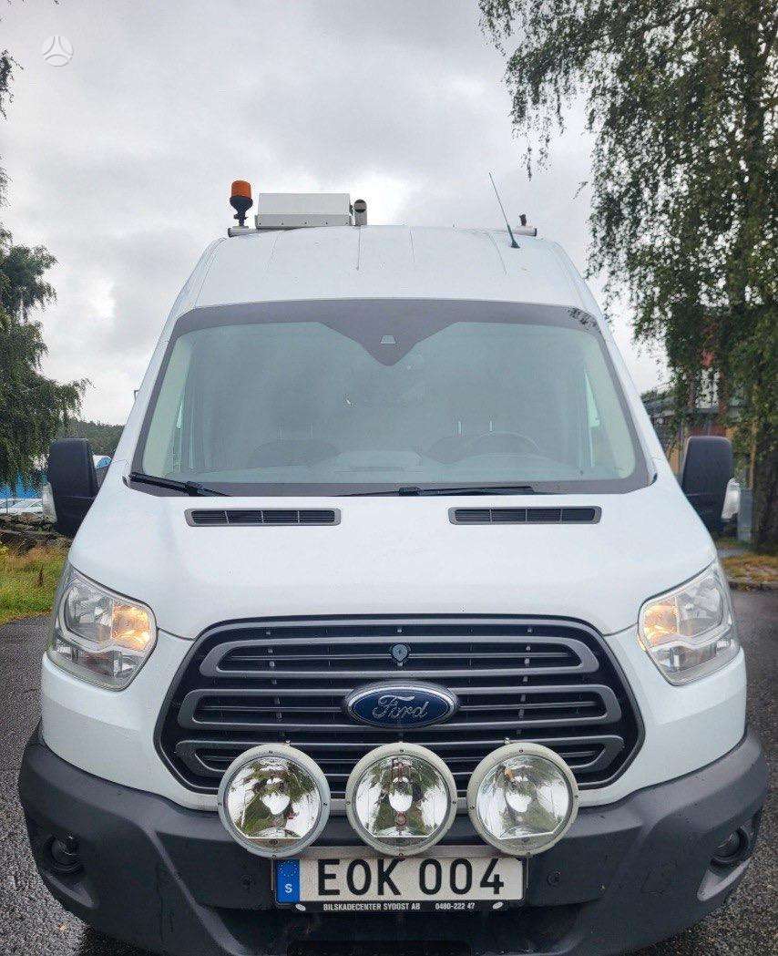 Ford Transit.