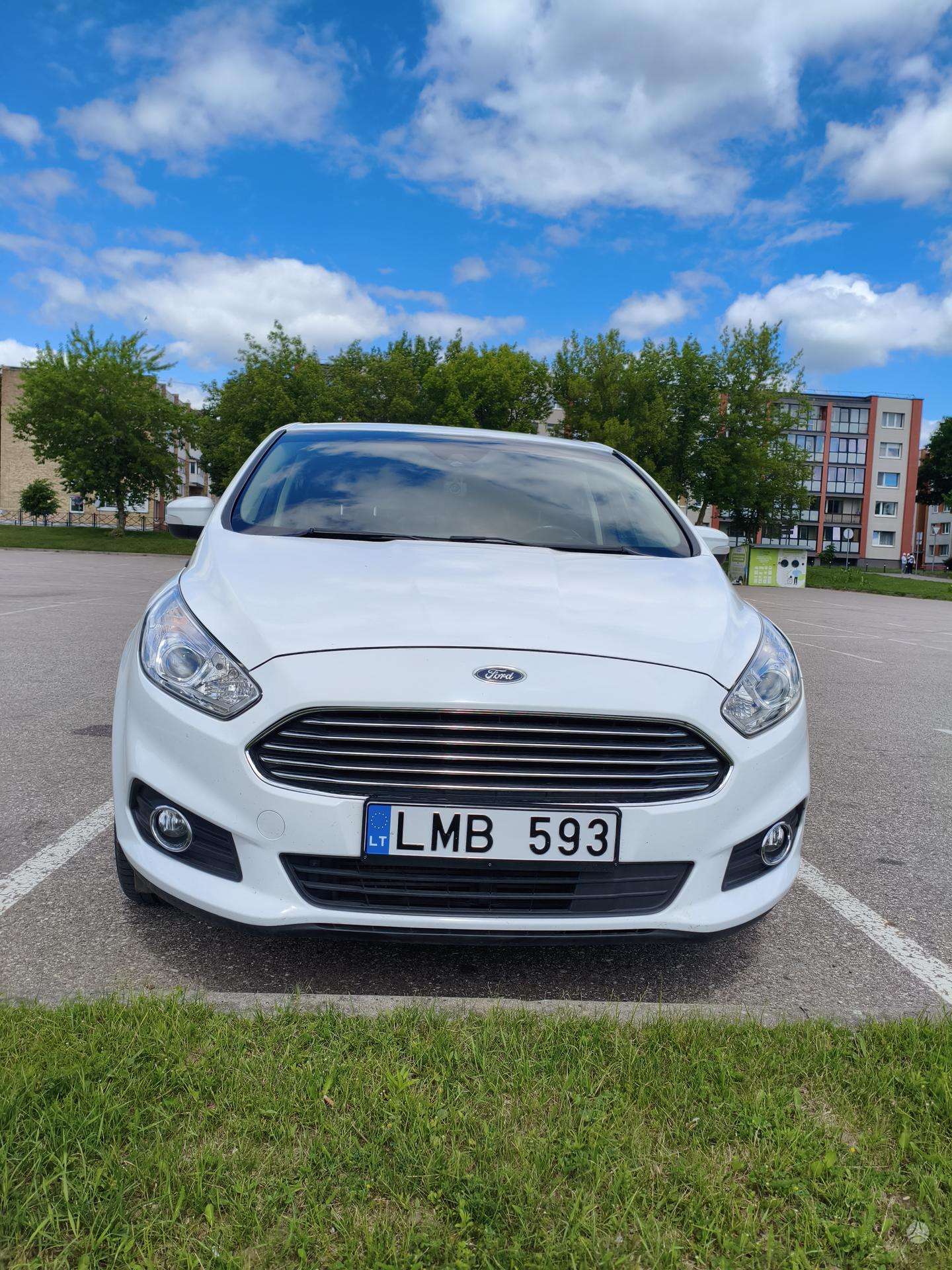Ford S-MAX.
